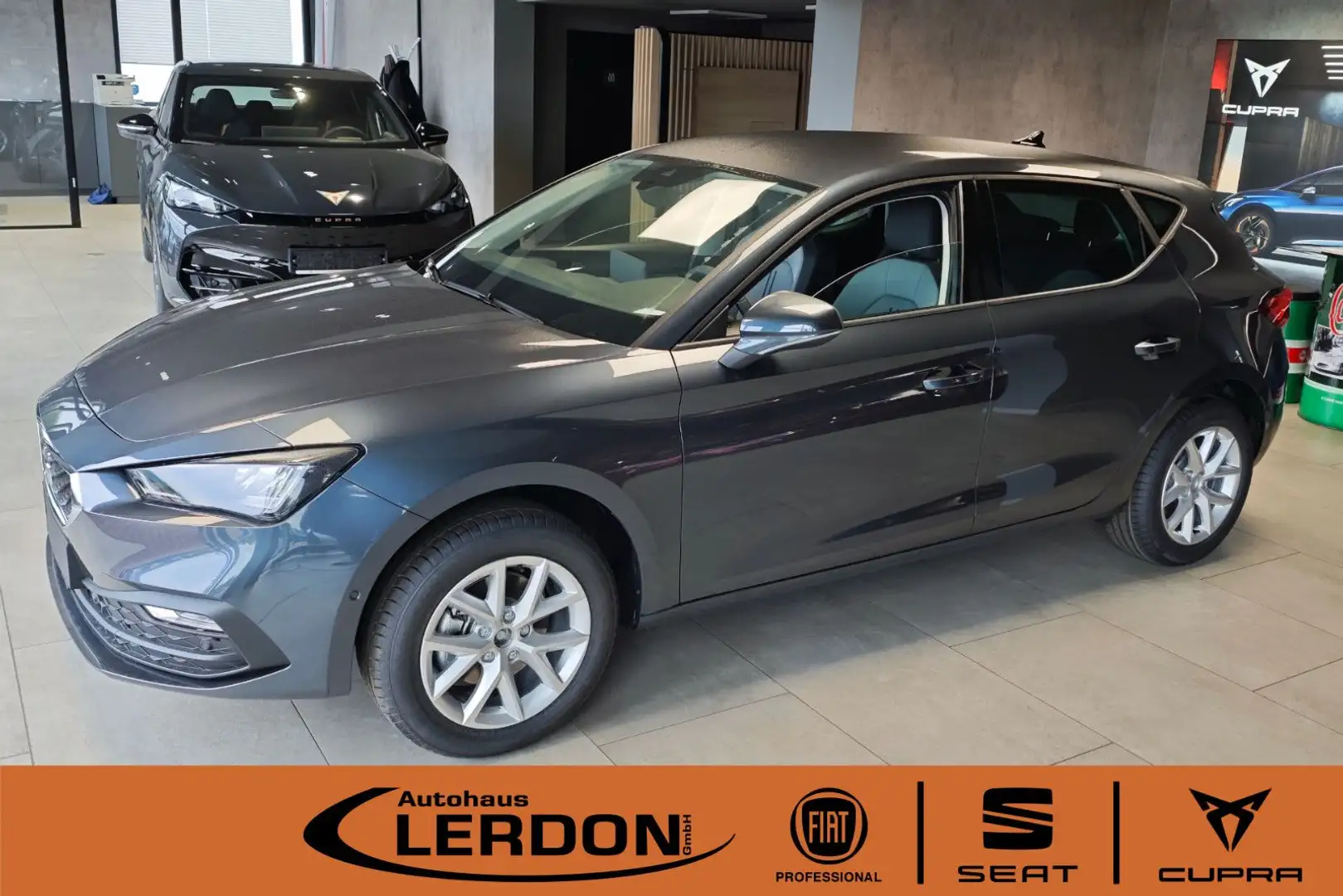 SEAT Leon Road Edition 1.5 eTSI DSG | FullLink| SHZ Gri - 1