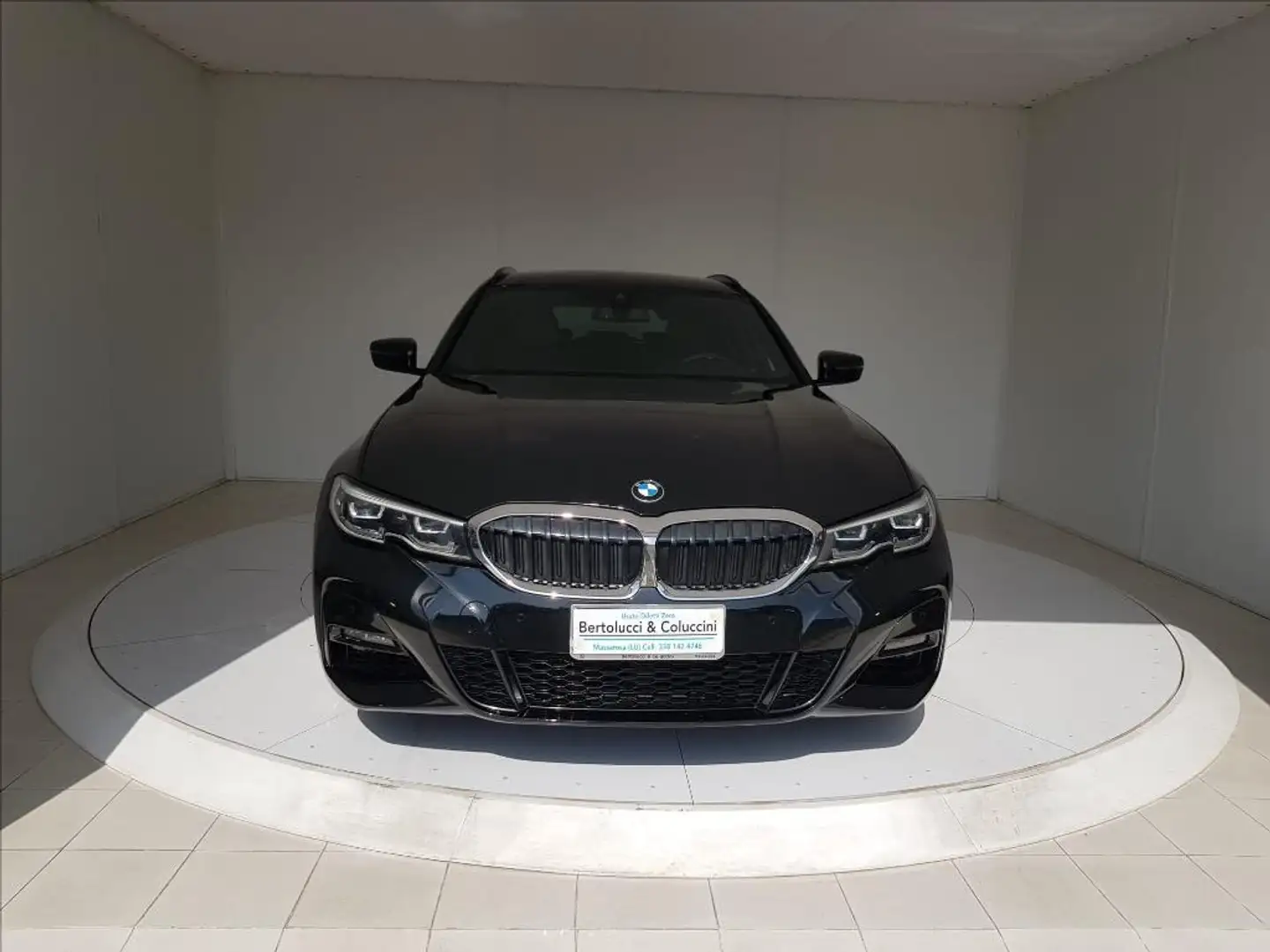 BMW 320 d xDrive Touring Sport Nero - 2