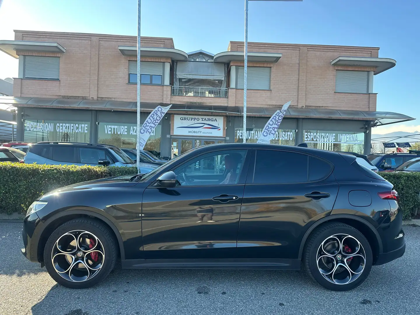 Alfa Romeo Stelvio Stelvio 2017 2.2 t Executive Q4 210cv auto my19 Nero - 1