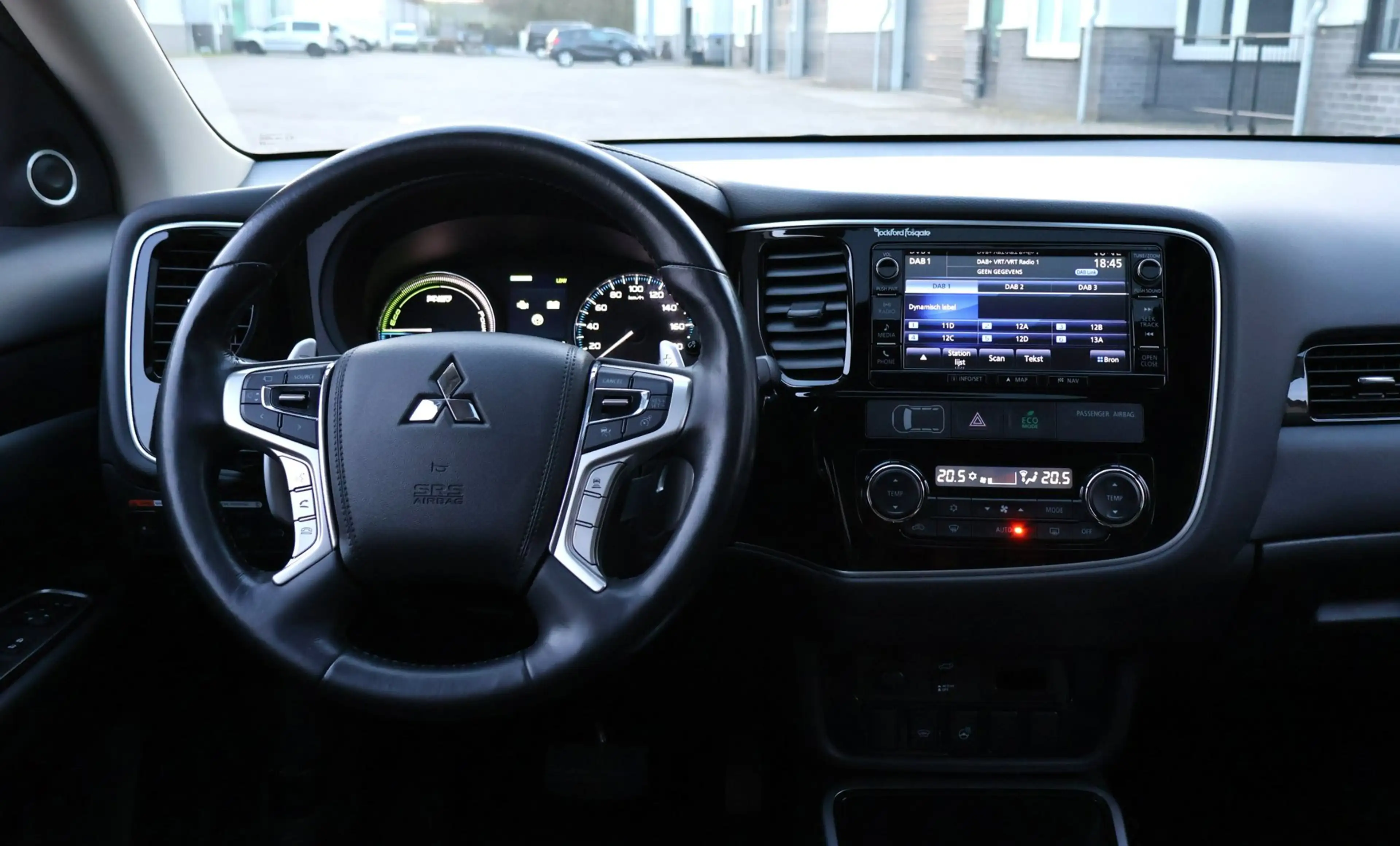 Mitsubishi Outlander 2.0 PHEV Executive Edition X-Line 4WD/Leder/Luxe/3 — photo 8