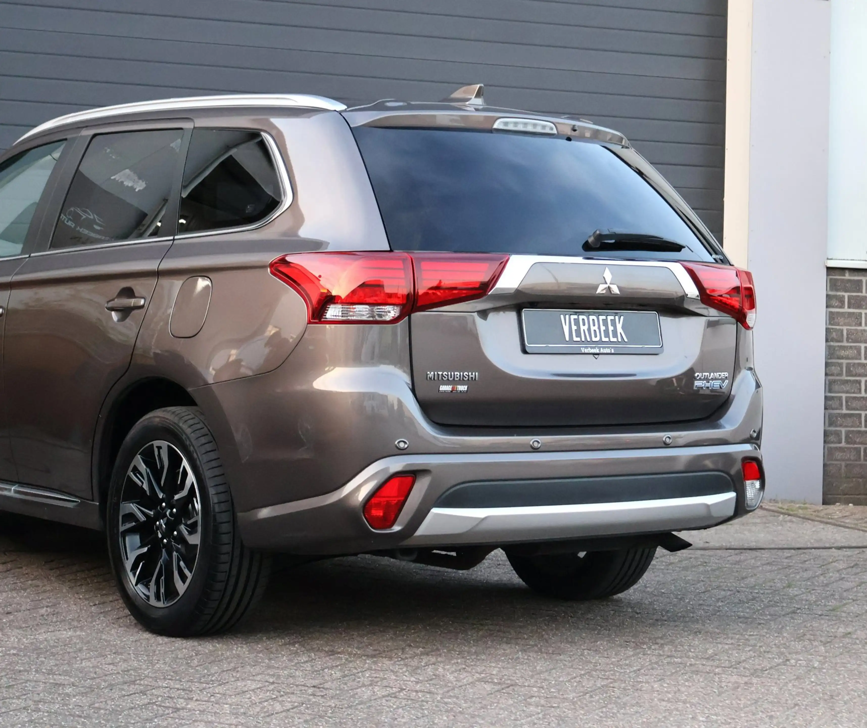 Mitsubishi Outlander 2.0 PHEV Executive Edition X-Line 4WD/Leder/Luxe/3 — photo 5