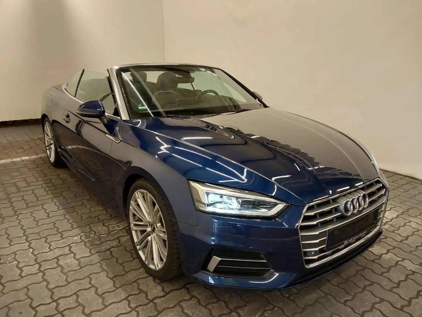 Audi A5 sport Blau - 1