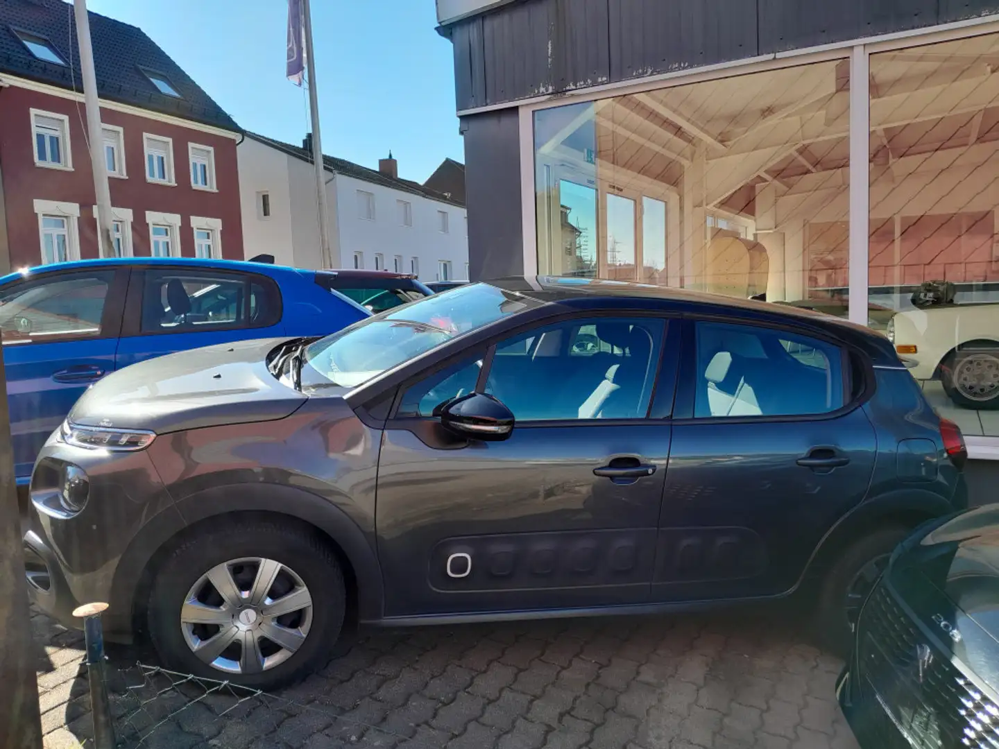 Citroen C3 Shine Pure Tech 82 EinparkhilfeKlimaautomatik Gris - 2