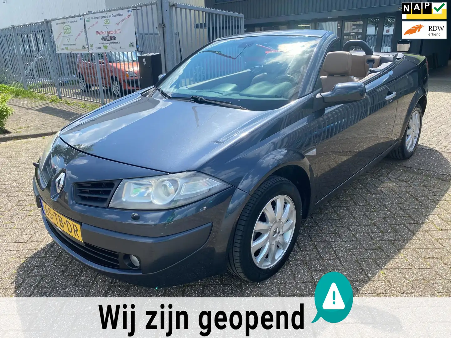 Renault Megane Coupé-Cabriolet 2.0-16V Tech Line - AUTOMAAT Grijs - 1