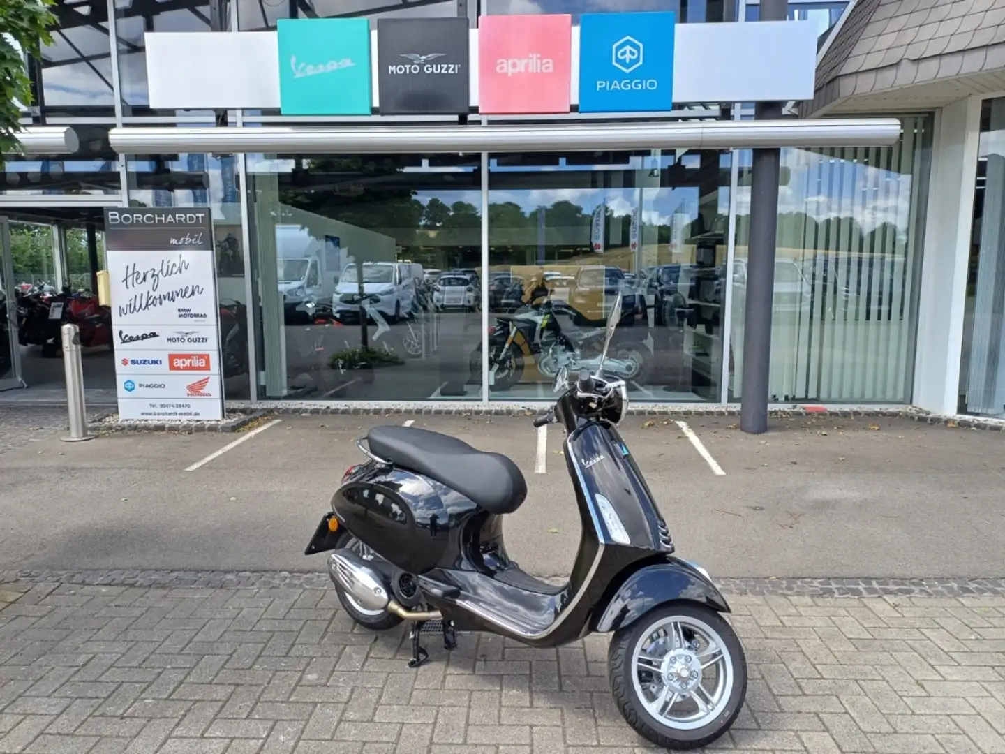 Vespa Primavera 125 E5+, 4 Jahre Herstellergarantie Schwarz - 2