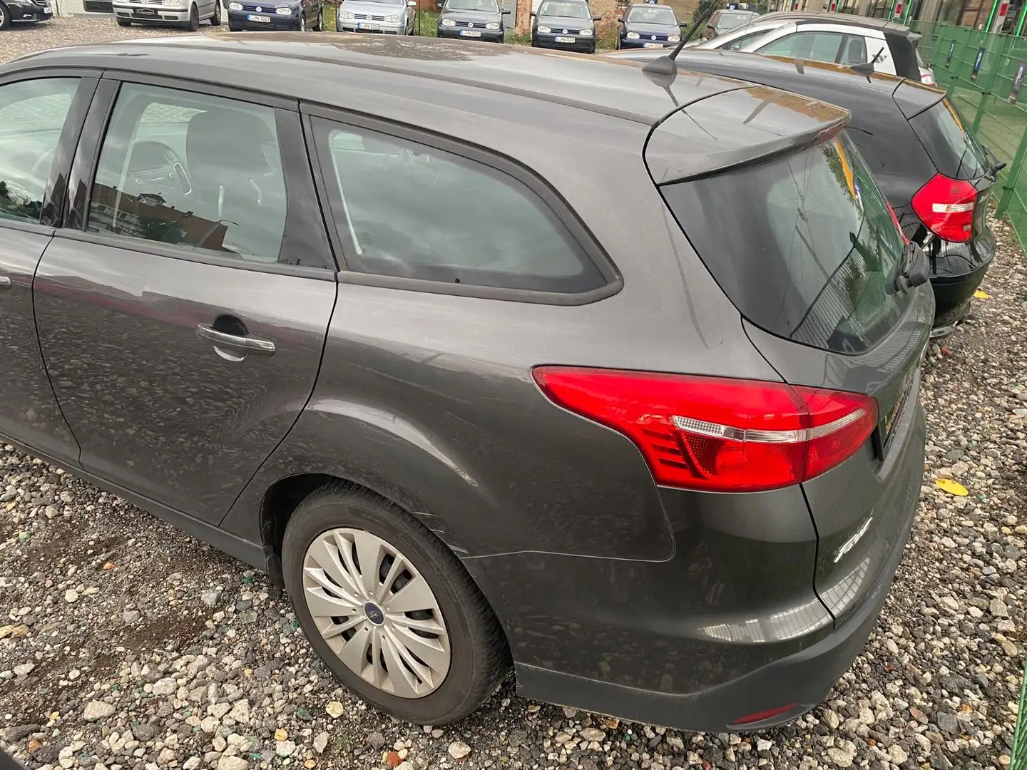 Ford Focus Turnier Trend Klima ... Grau - 2