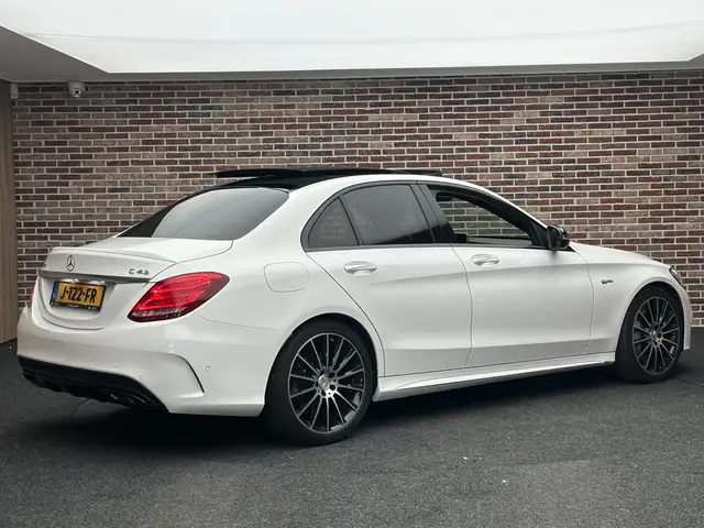 Mercedes-Benz C-Class view 2