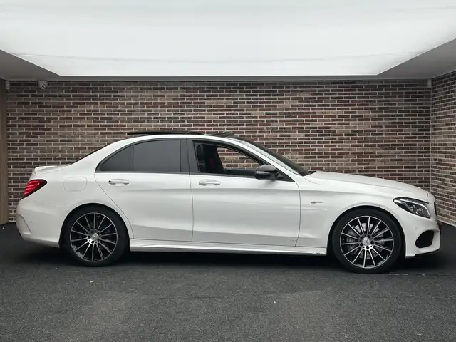 Mercedes-Benz C-Class view 14