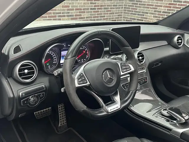 Mercedes-Benz C-Class view 3