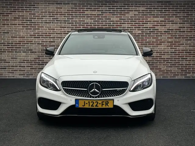 Mercedes-Benz C-Class view 4