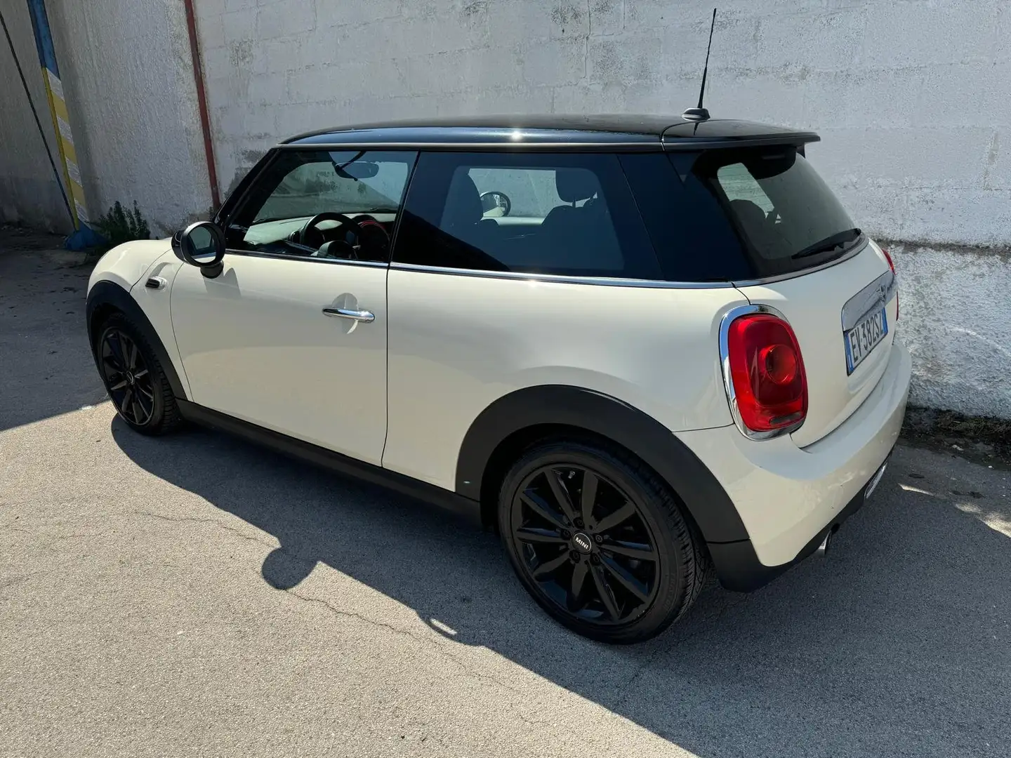 MINI Cooper D Mini 1.5 Cooper D automatica Beige - 2