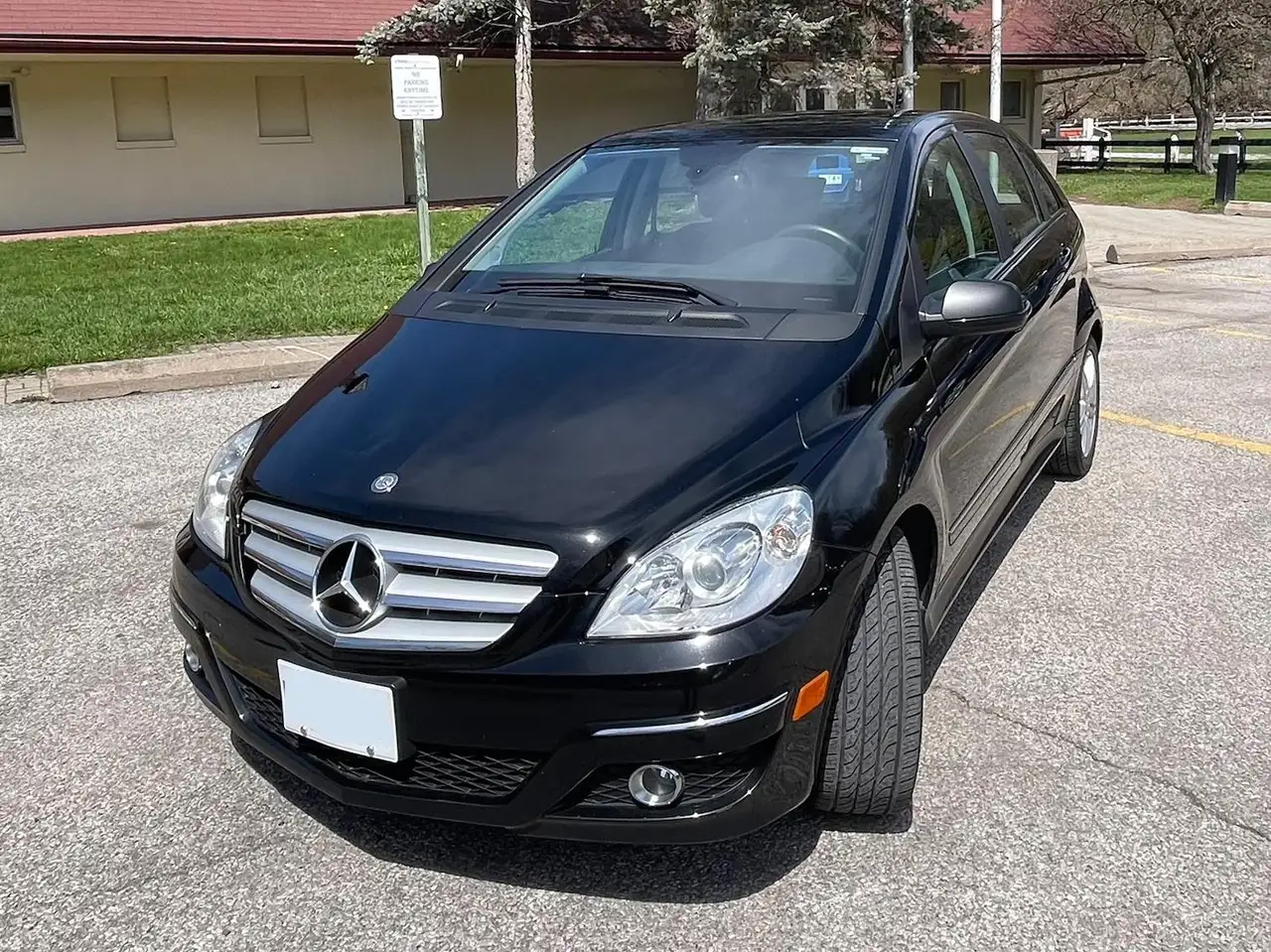 Mercedes-Benz B-Class снимка Mercedes-Benz B-Class
