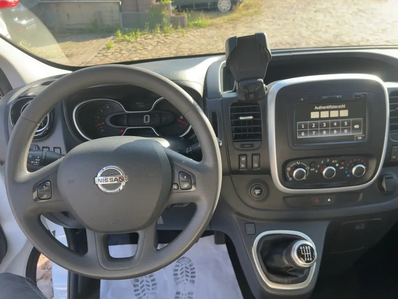 Nissan NV300 2,7t dCi 145 DPF L1H1 COMFORT PDC AHK, миниатюра 12