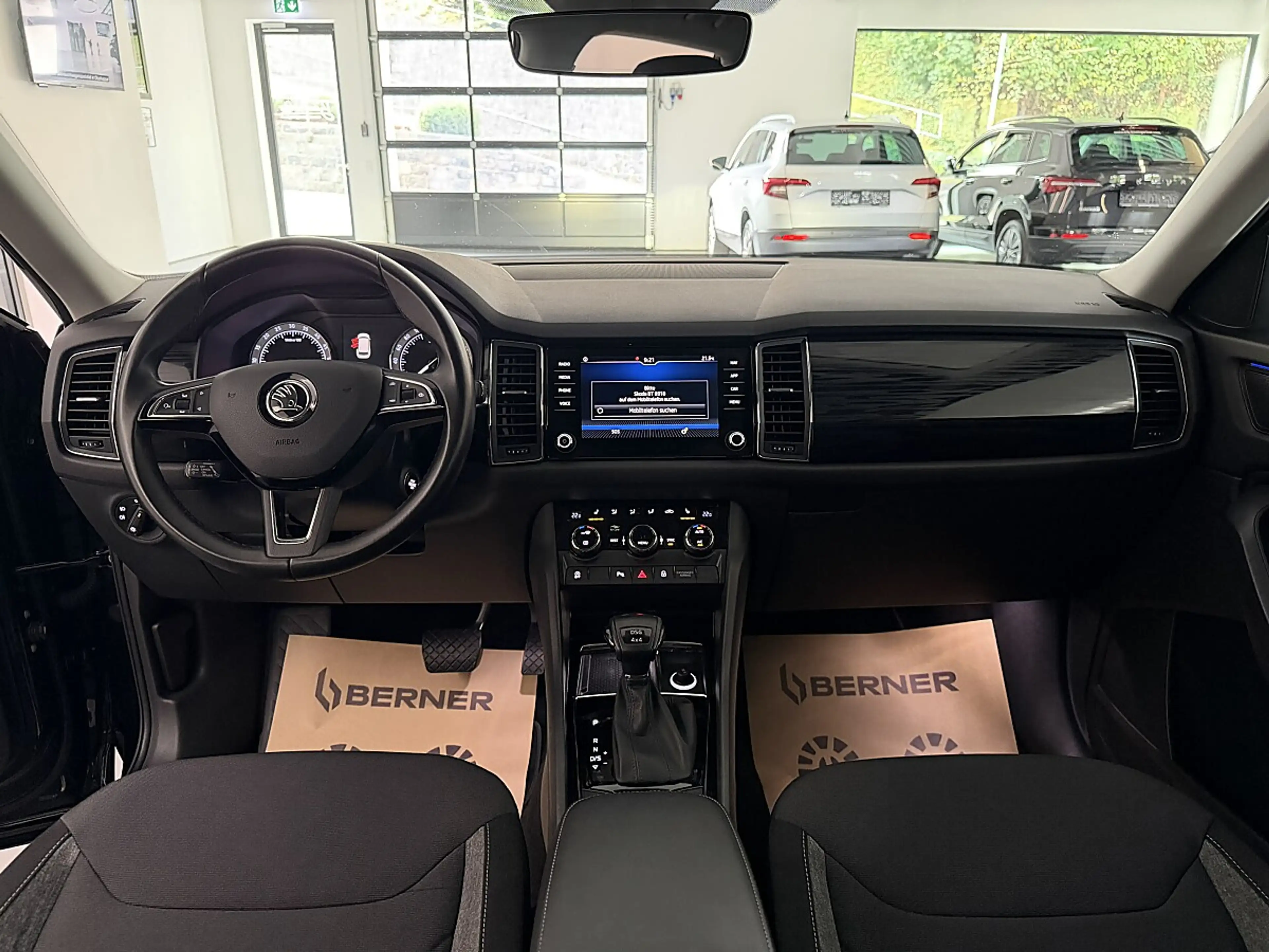 Skoda Kodiaq 2,0TDI DSG 4x4 *LED*NAVI*ACC*AHK*Sitzheizung vo... — photo 10