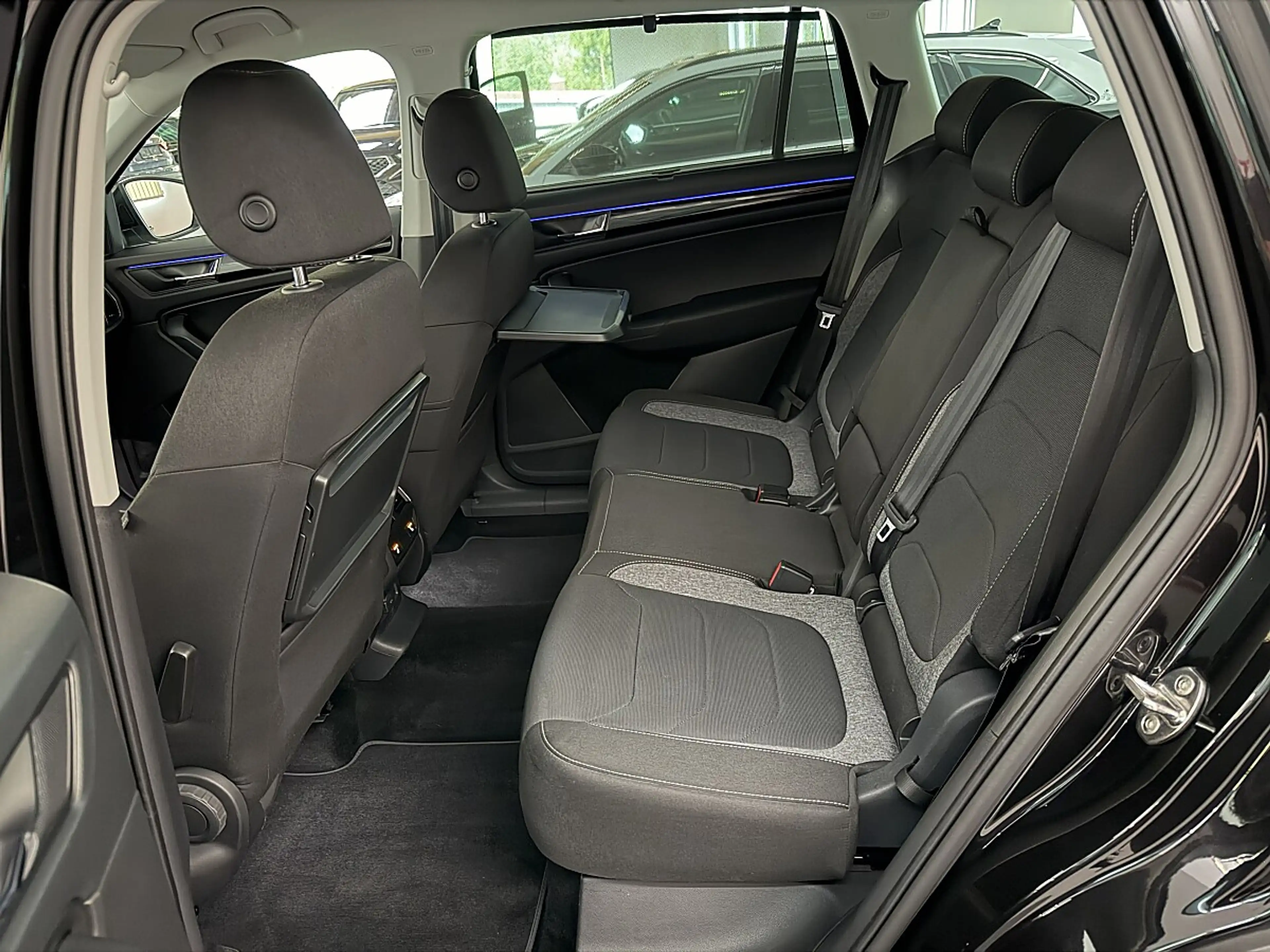 Skoda Kodiaq 2,0TDI DSG 4x4 *LED*NAVI*ACC*AHK*Sitzheizung vo... — photo 14