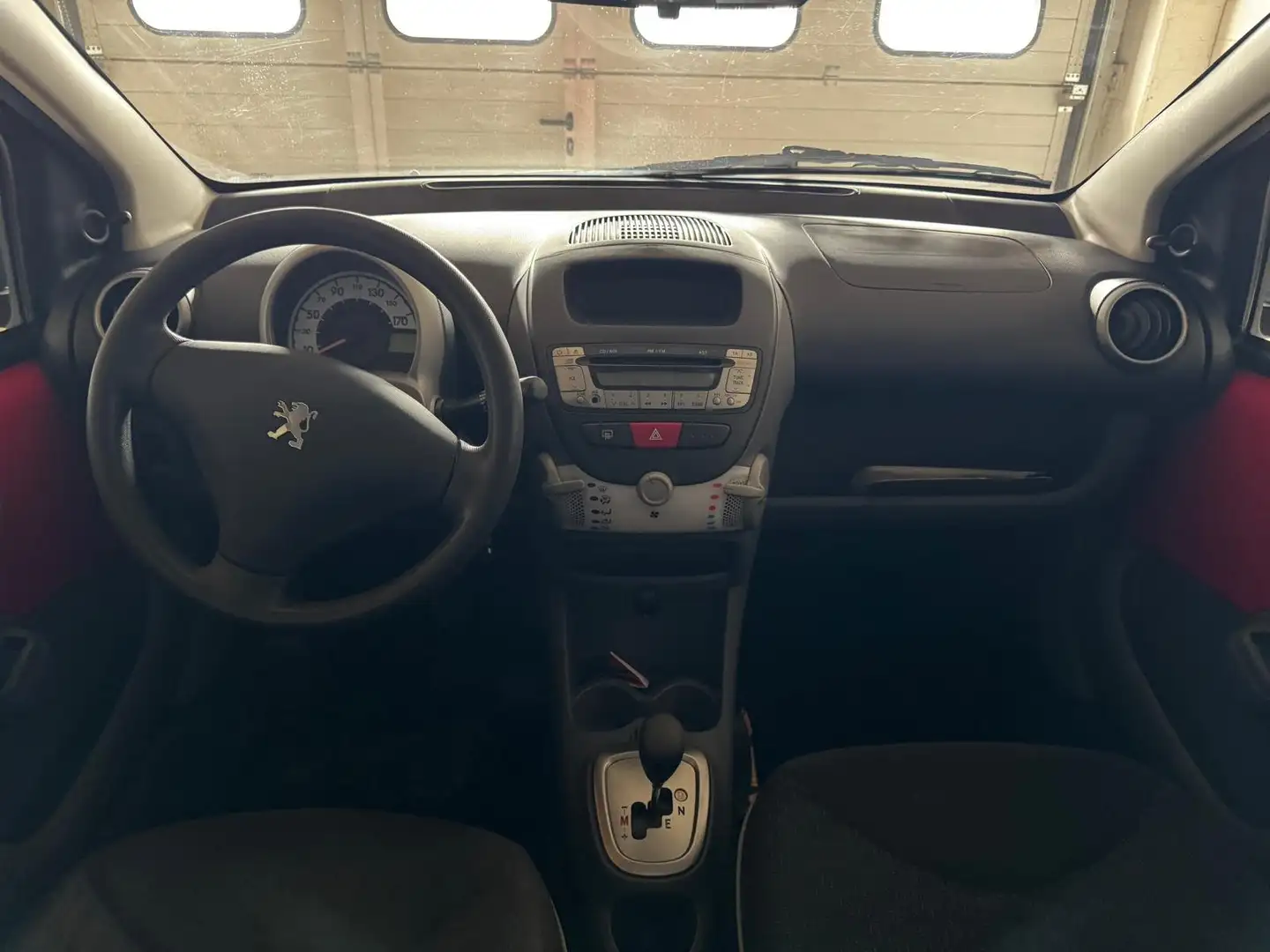 Peugeot 107 107 1.0-12V XS Rood - 2