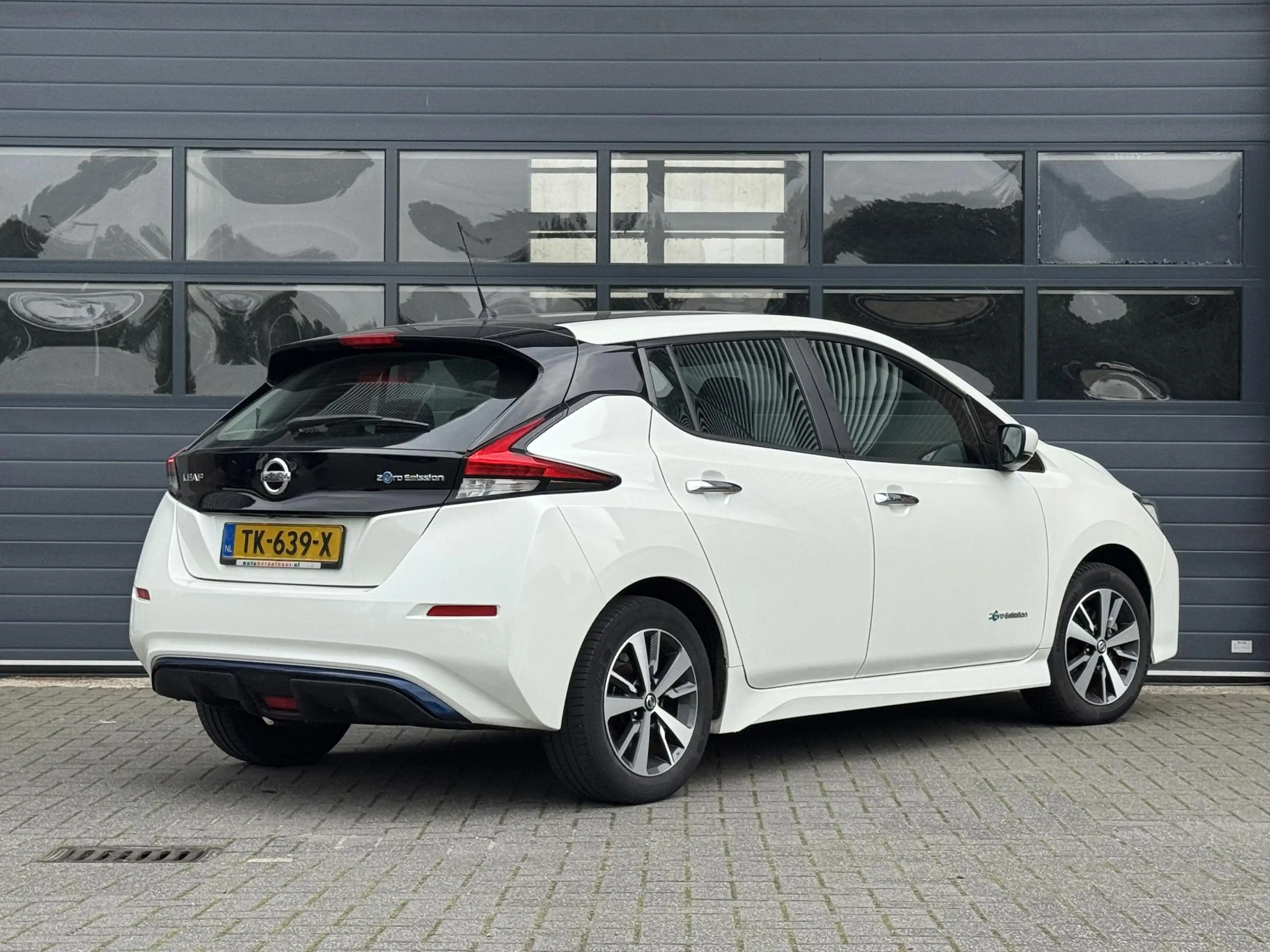 Nissan Leaf ACENTA 40 kWh I AUTOMAAT I APPLE CARPLAY I P-CAMER — photo 3