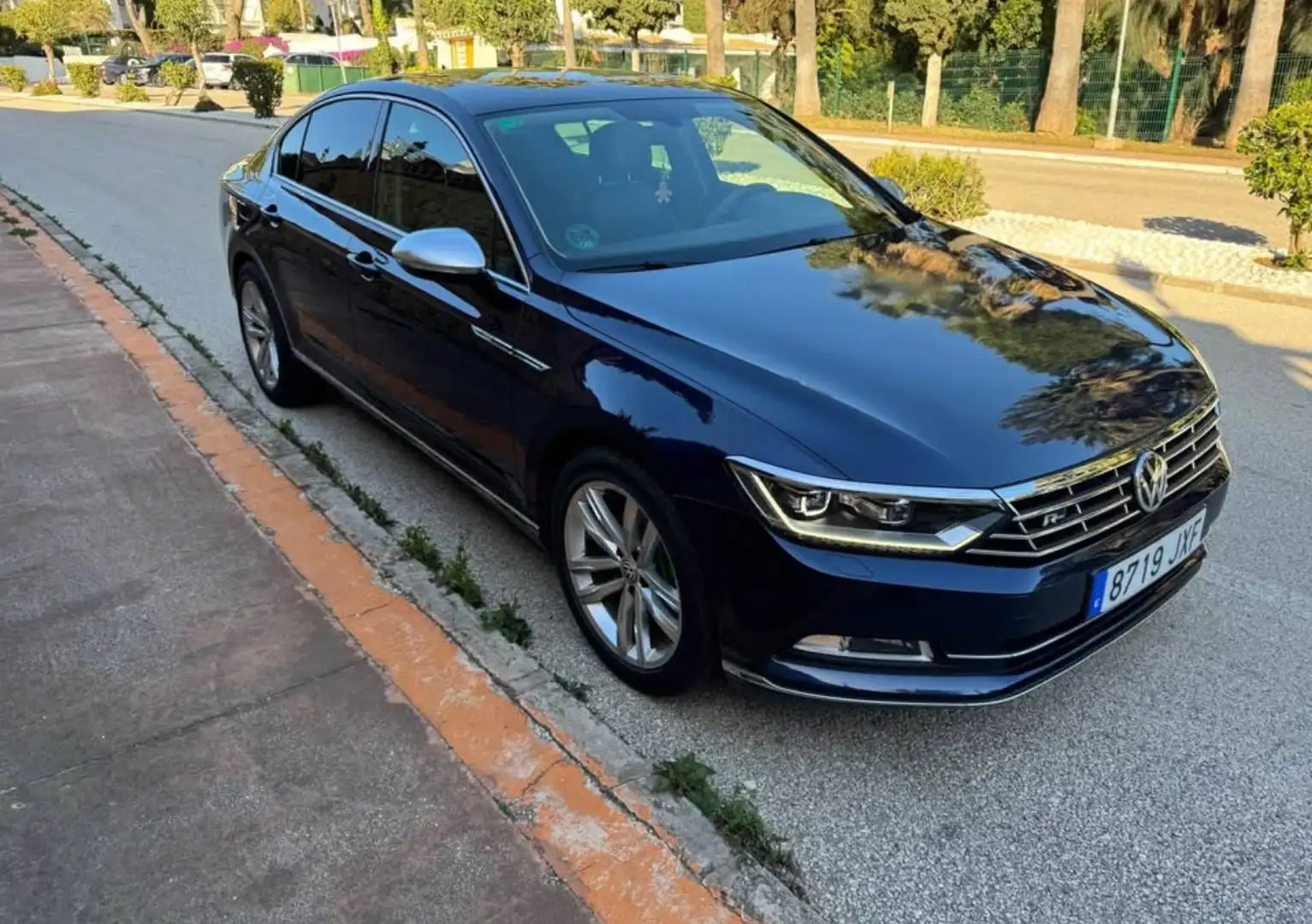 Volkswagen Passat Passat 2.0TDI Sport DSG6 110kW Sport Azul - 2