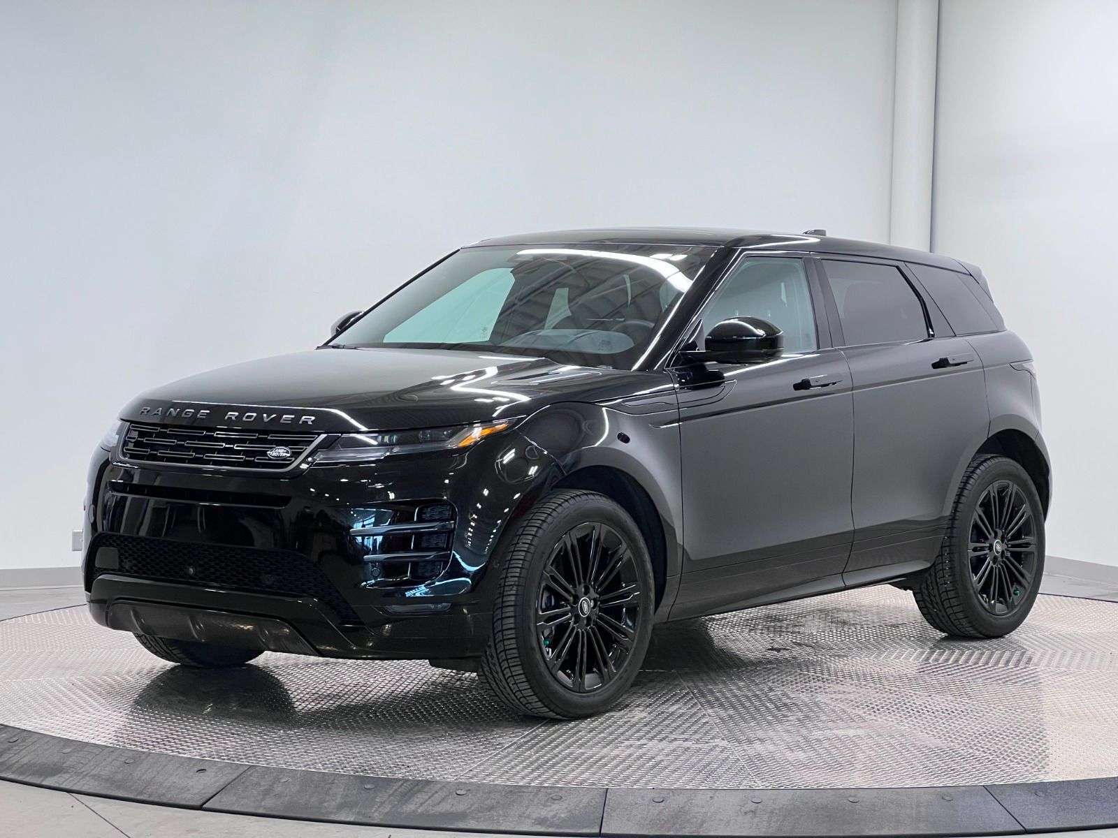 2026 Land Rover Range Rover Evoque P250 Dynamic SE