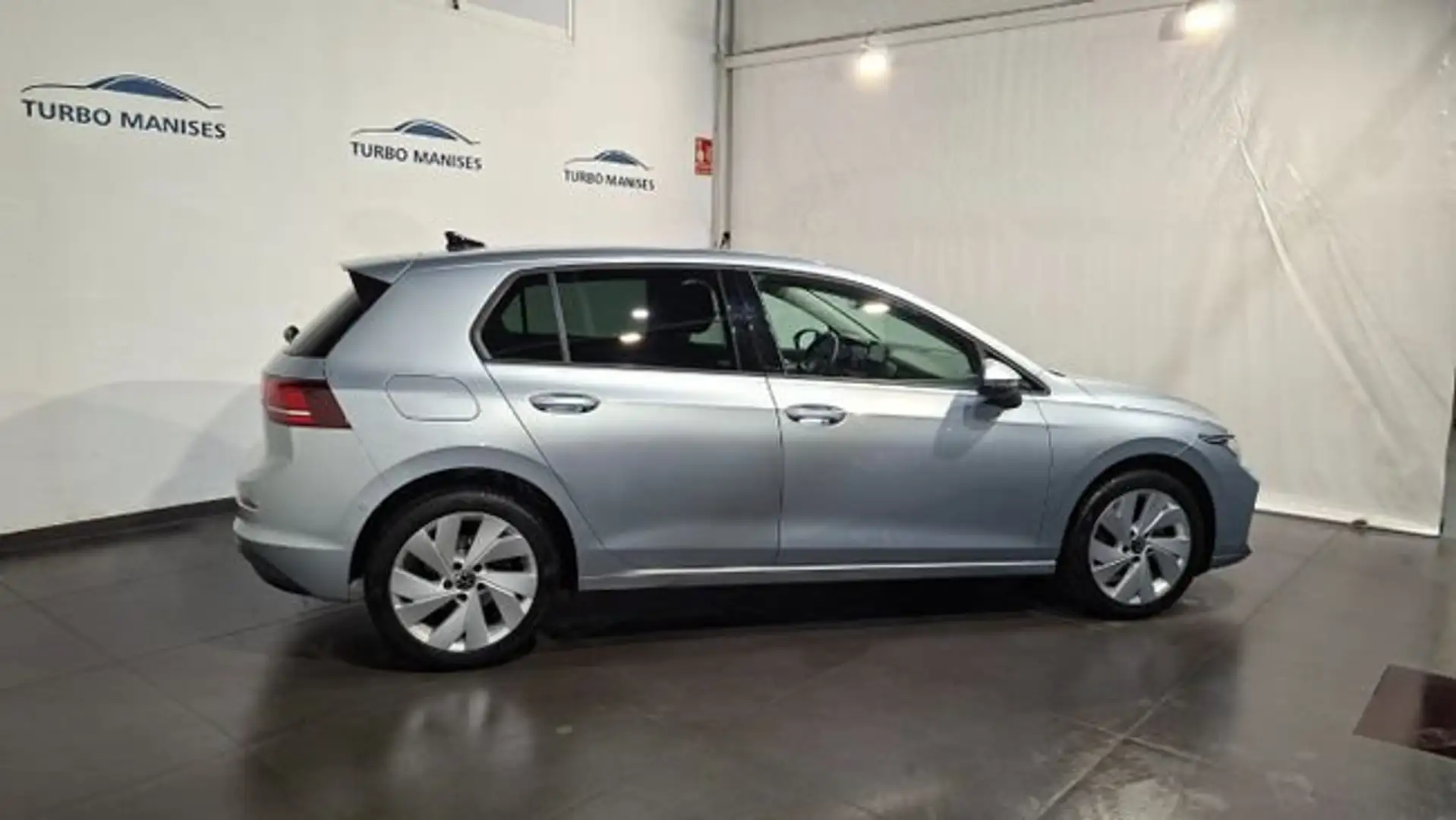 Volkswagen Golf 1.5 TSI Más 85kW Plateado - 2