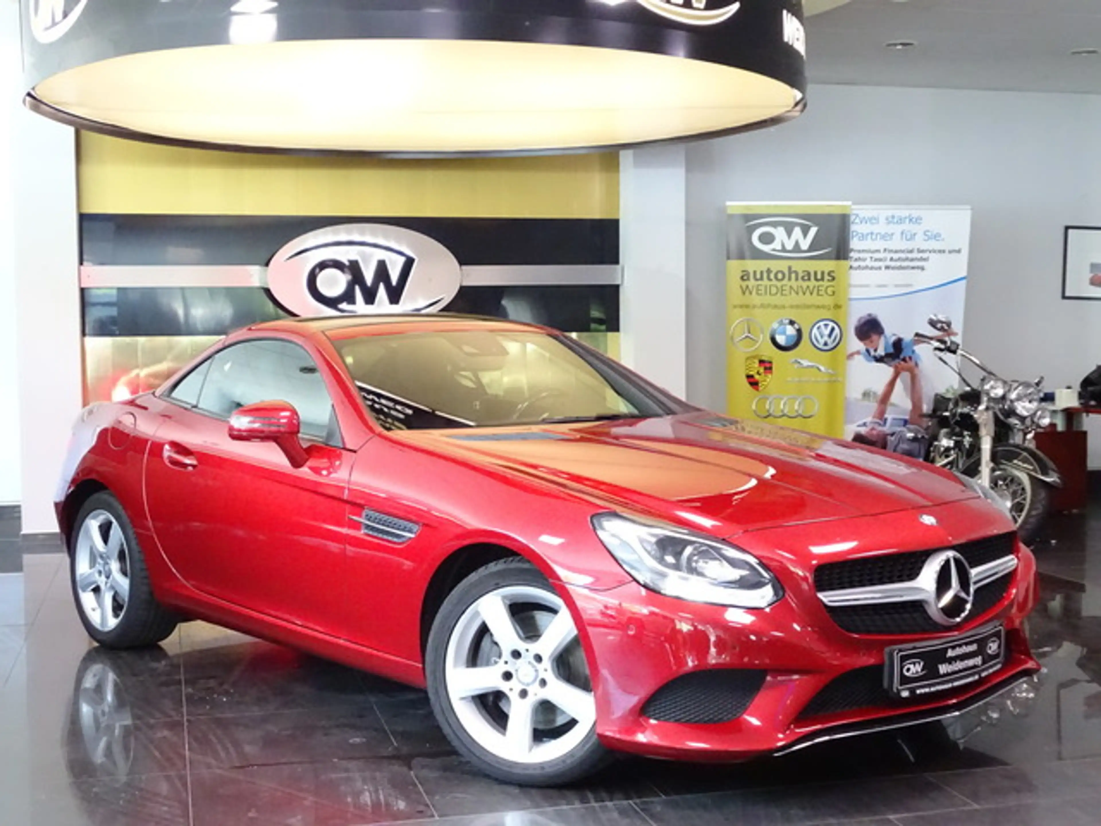 Mercedes-Benz SLC 200 Roadster Airsc.Pano Leder Navi SHZ — photo 5
