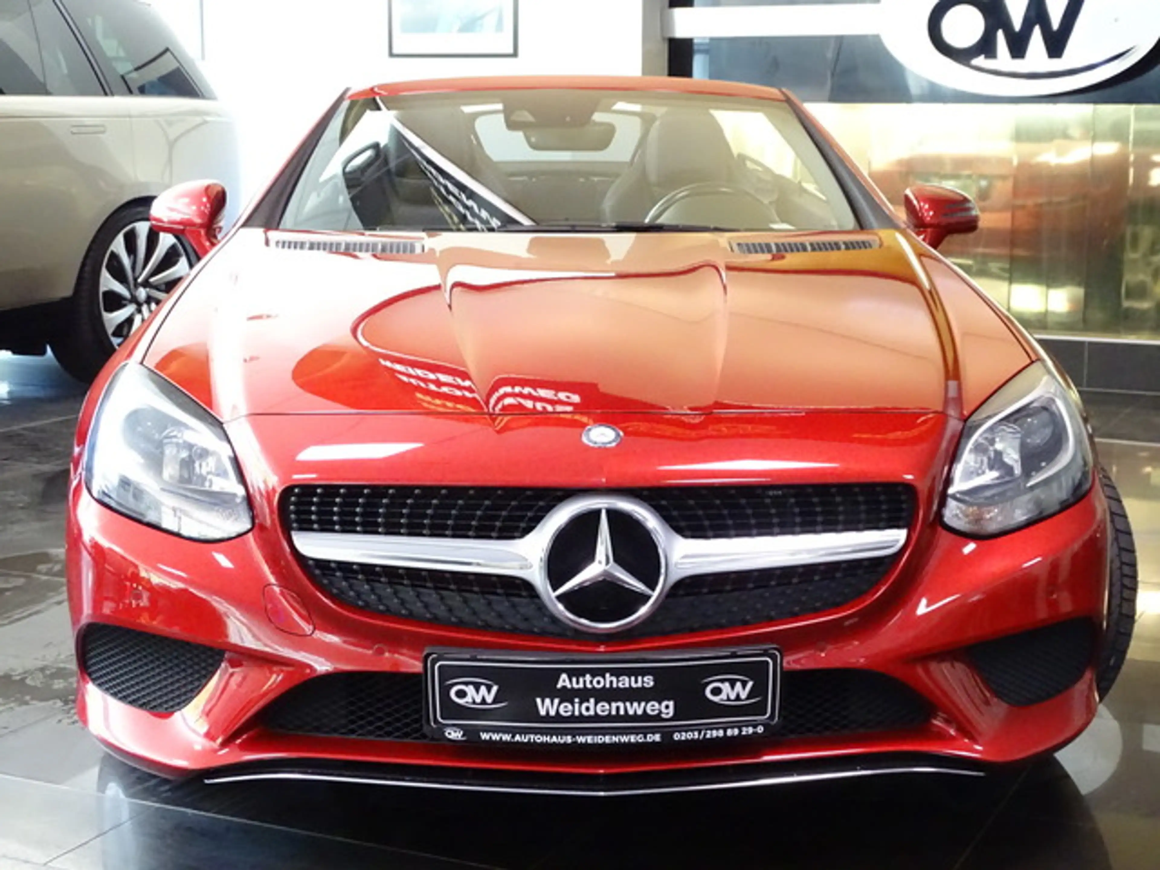 Mercedes-Benz SLC 200 Roadster Airsc.Pano Leder Navi SHZ — photo 7