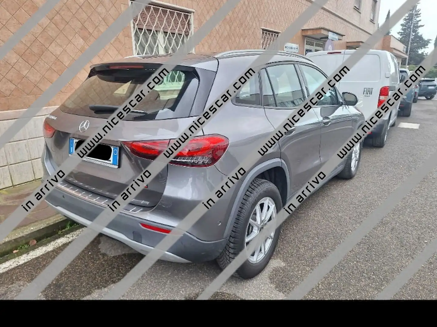 Mercedes-Benz GLA 180 GLA 180 d Automatic Business Extra - 2