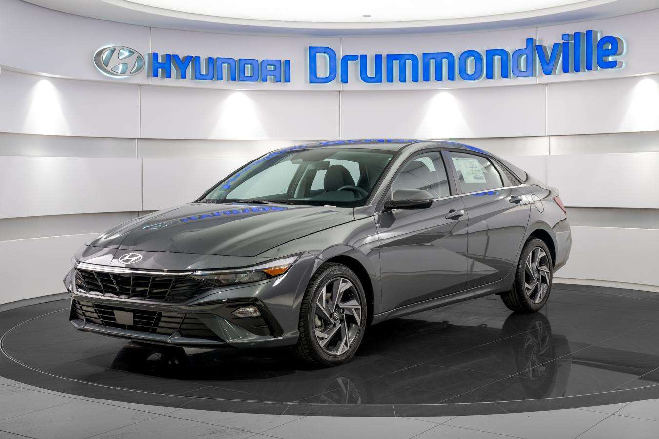 2026 Hyundai Elantra LUXURY + 85 $ / sem + GARANTIE GLOBAL+ LIQUIDATION DEMO !!