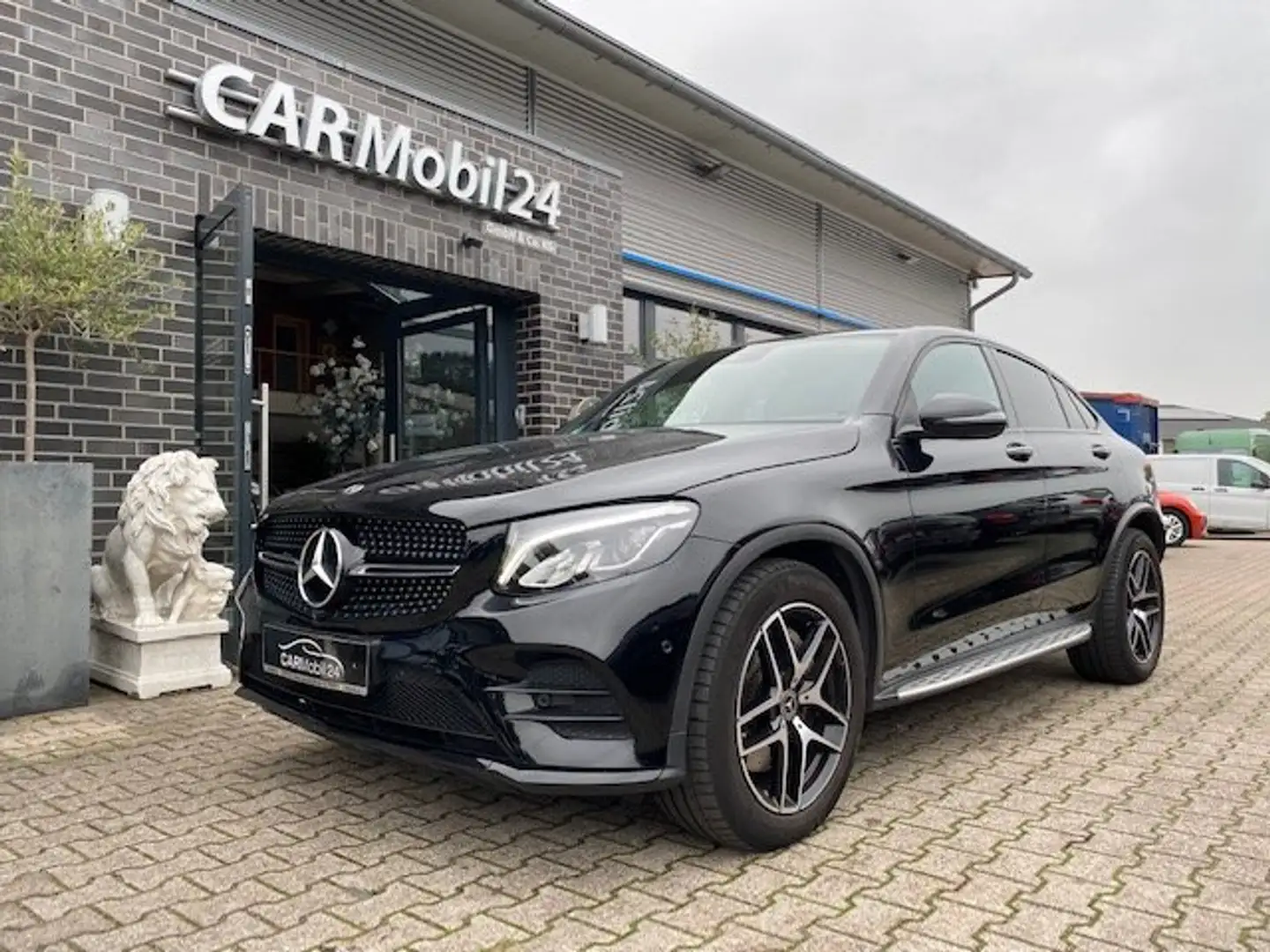 Mercedes-Benz GLC 350 d Coupe 4Matic 9G-TRONIC AMG Line*360CAM*Night*LED Schwarz - 1