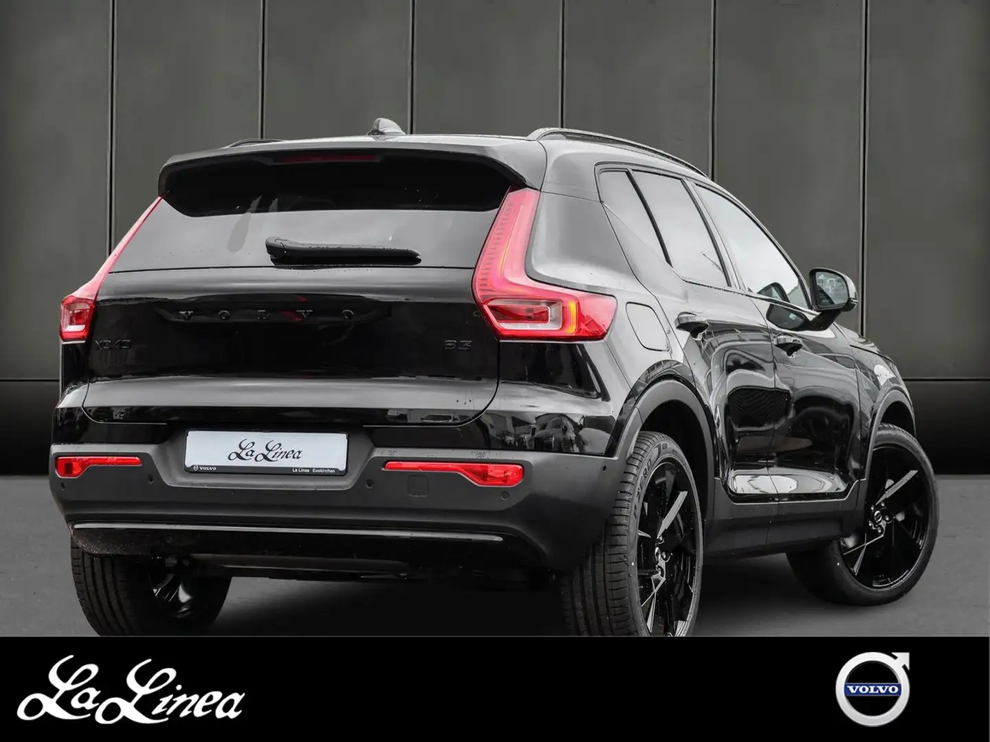 Volvo XC40 B3 Ultra Black Edition 2WD Nero - 2