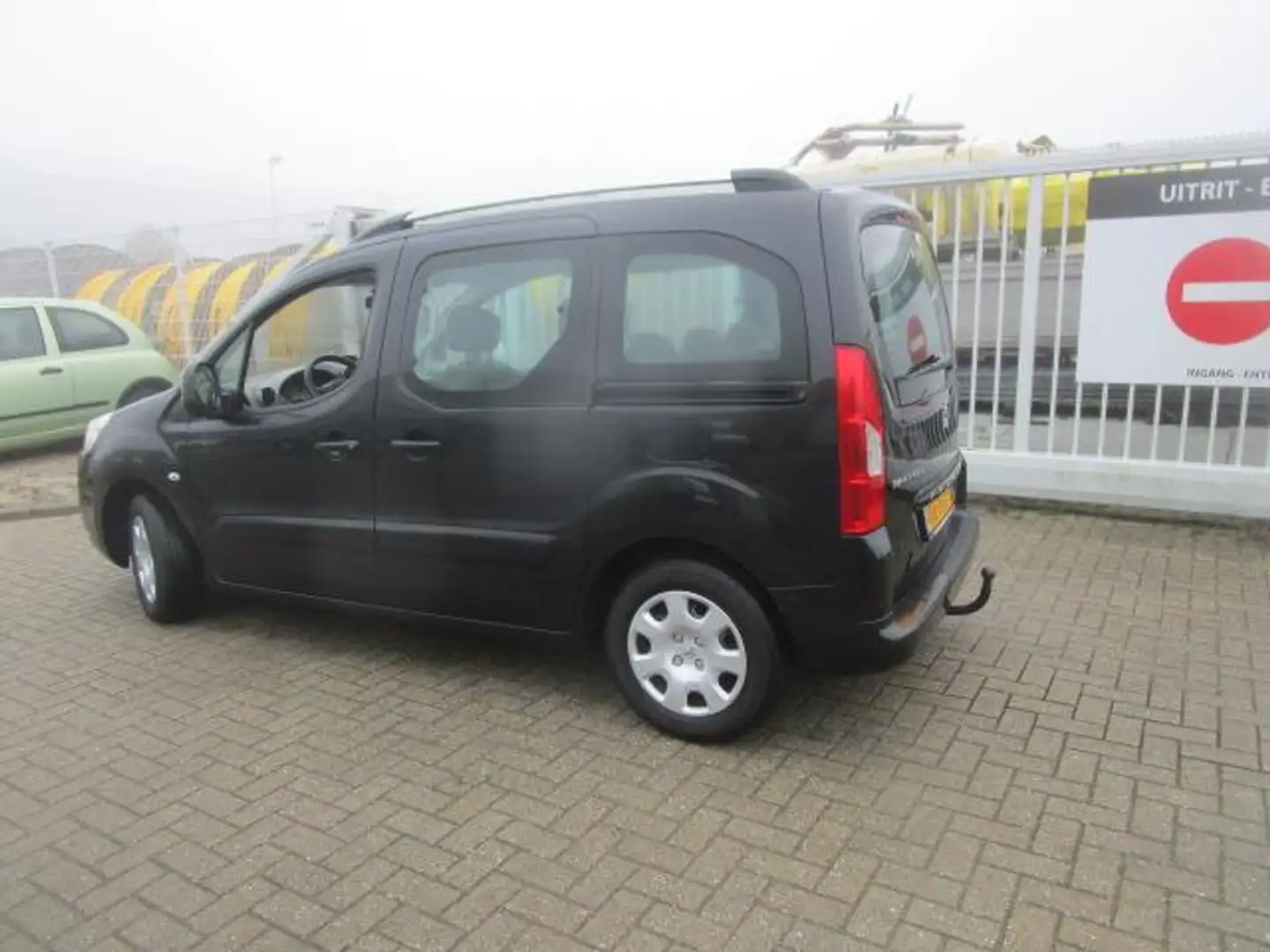Peugeot Partner Tepee 1.6 VTi XT Style Zwart - 2