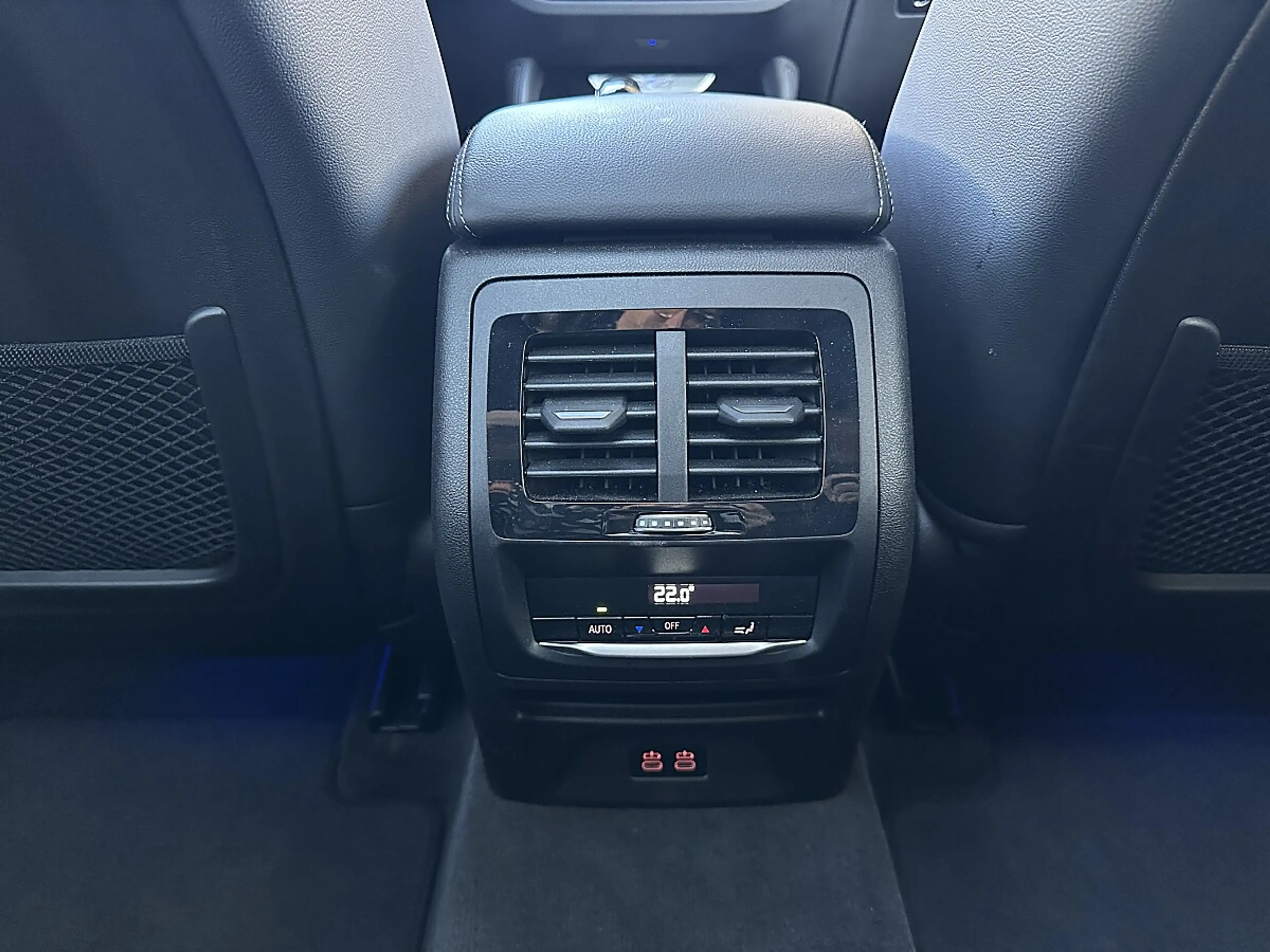 BMW X4 xDrive20i M-Paket Aut. — photo 15