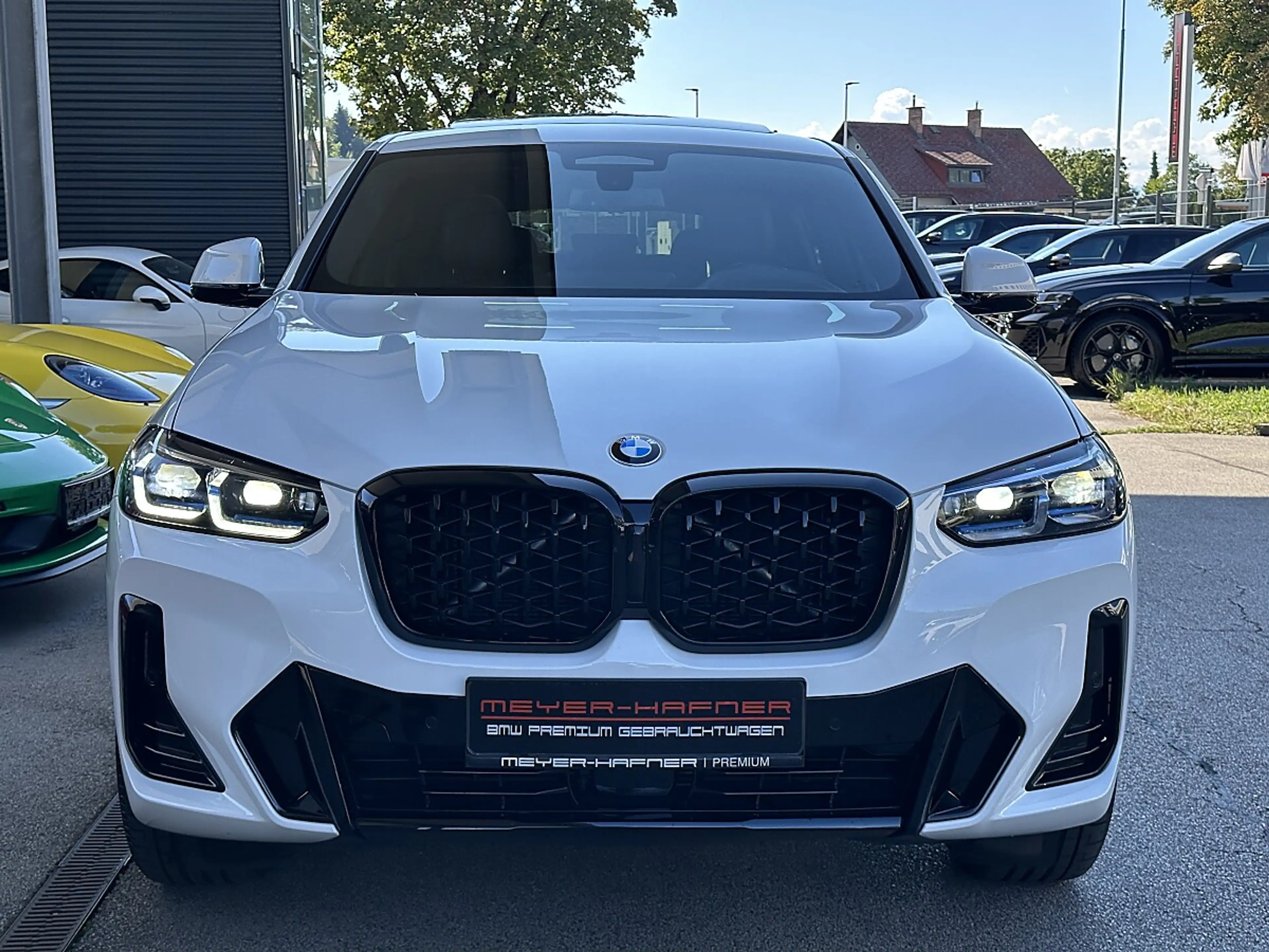 BMW X4 xDrive20i M-Paket Aut. — photo 3