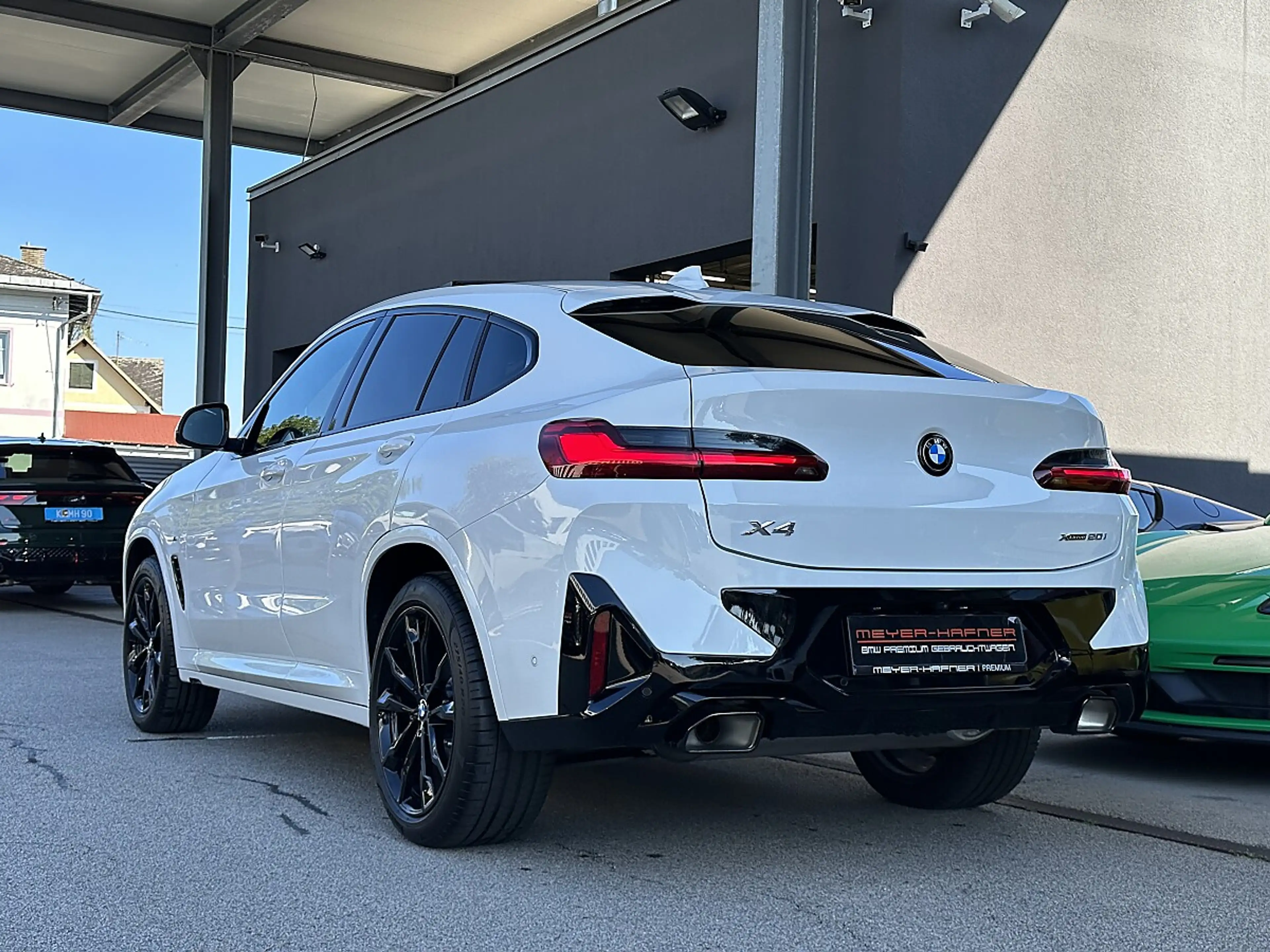 BMW X4 xDrive20i M-Paket Aut. — photo 7