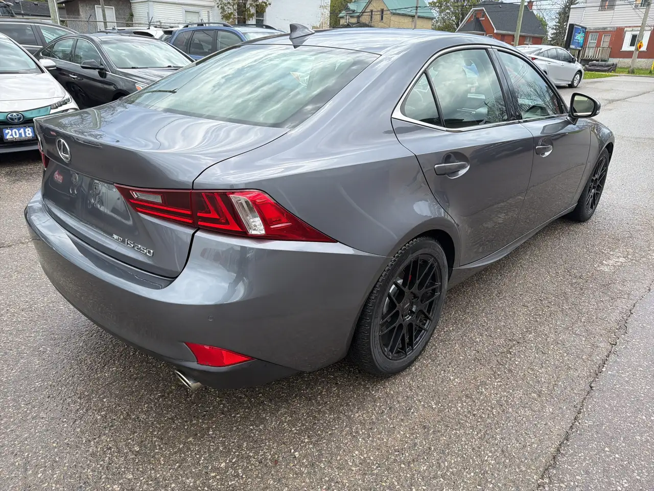 Lexus IS fotografie Lexus IS