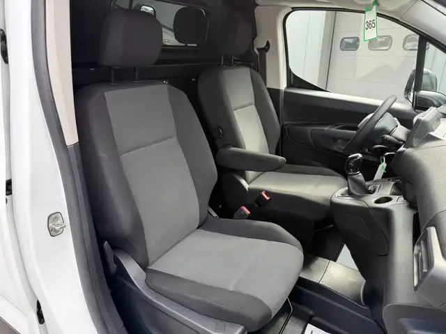 Peugeot Partner view 24