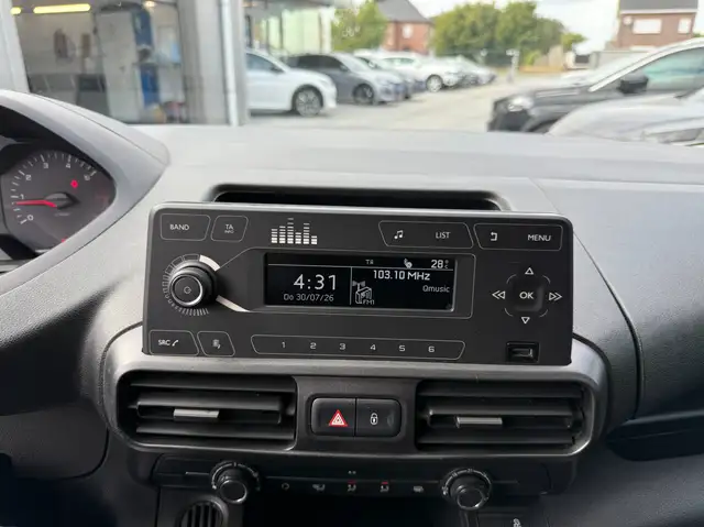Peugeot Partner view 19