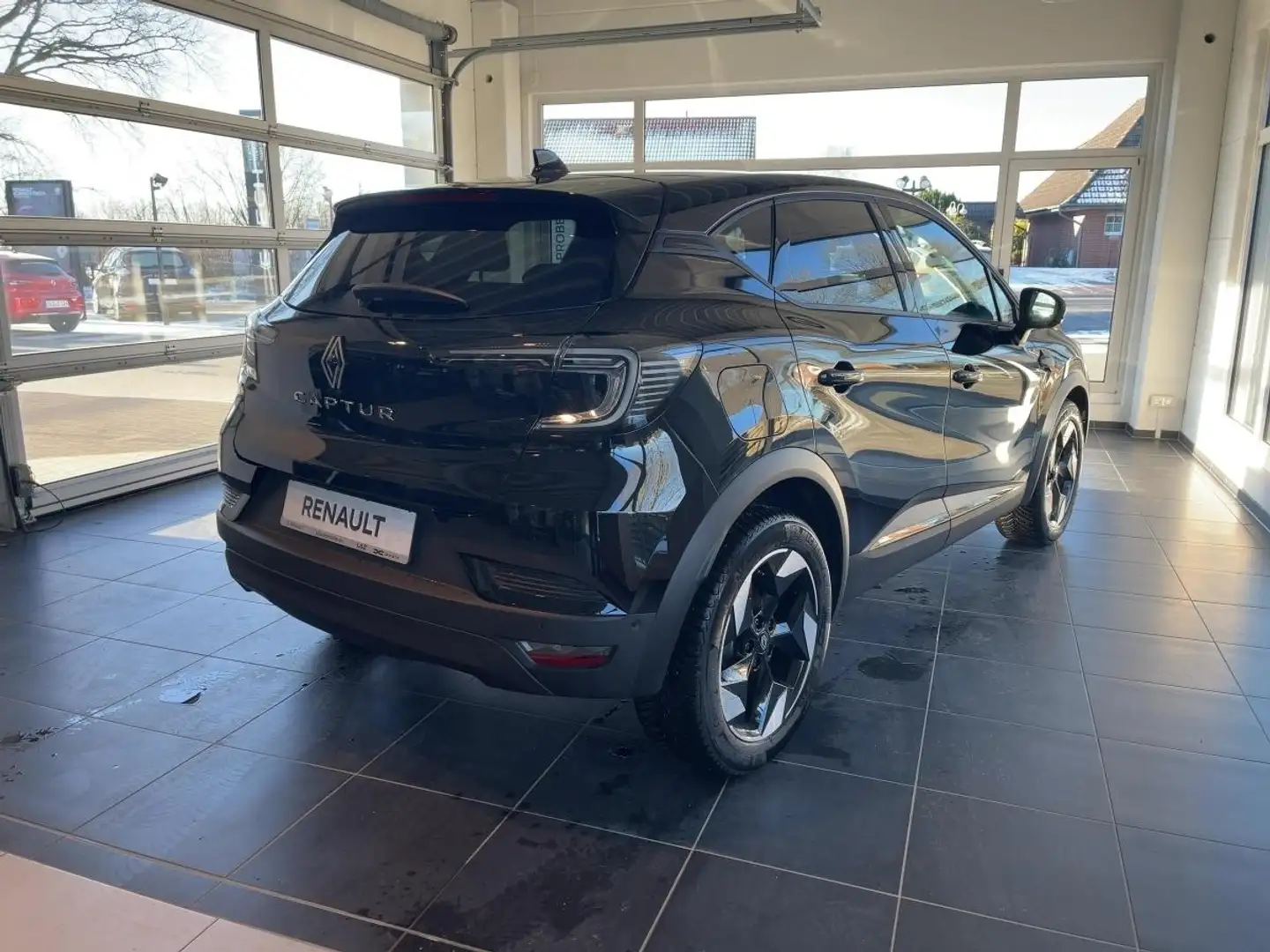 Renault Captur Techno TCe 160 Automatik Navi/PDC/SHZ/GJR Schwarz - 2
