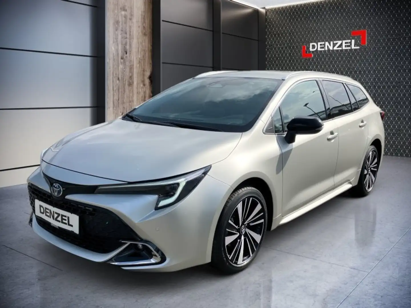 Toyota Corolla 1,8l Hybrid TS Active Drive Серебристый - 1