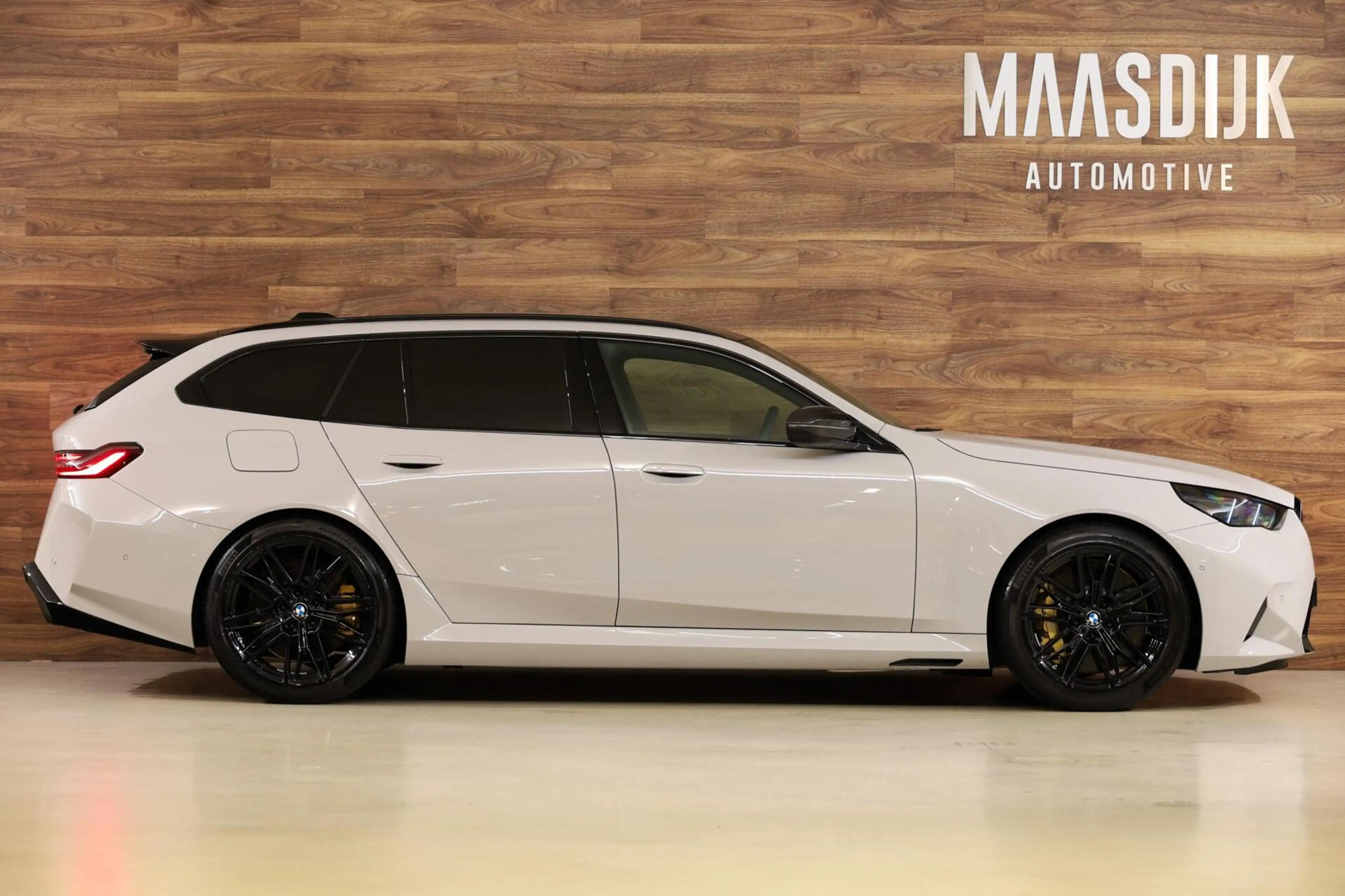 BMW M5 5-serie Touring — photo 6