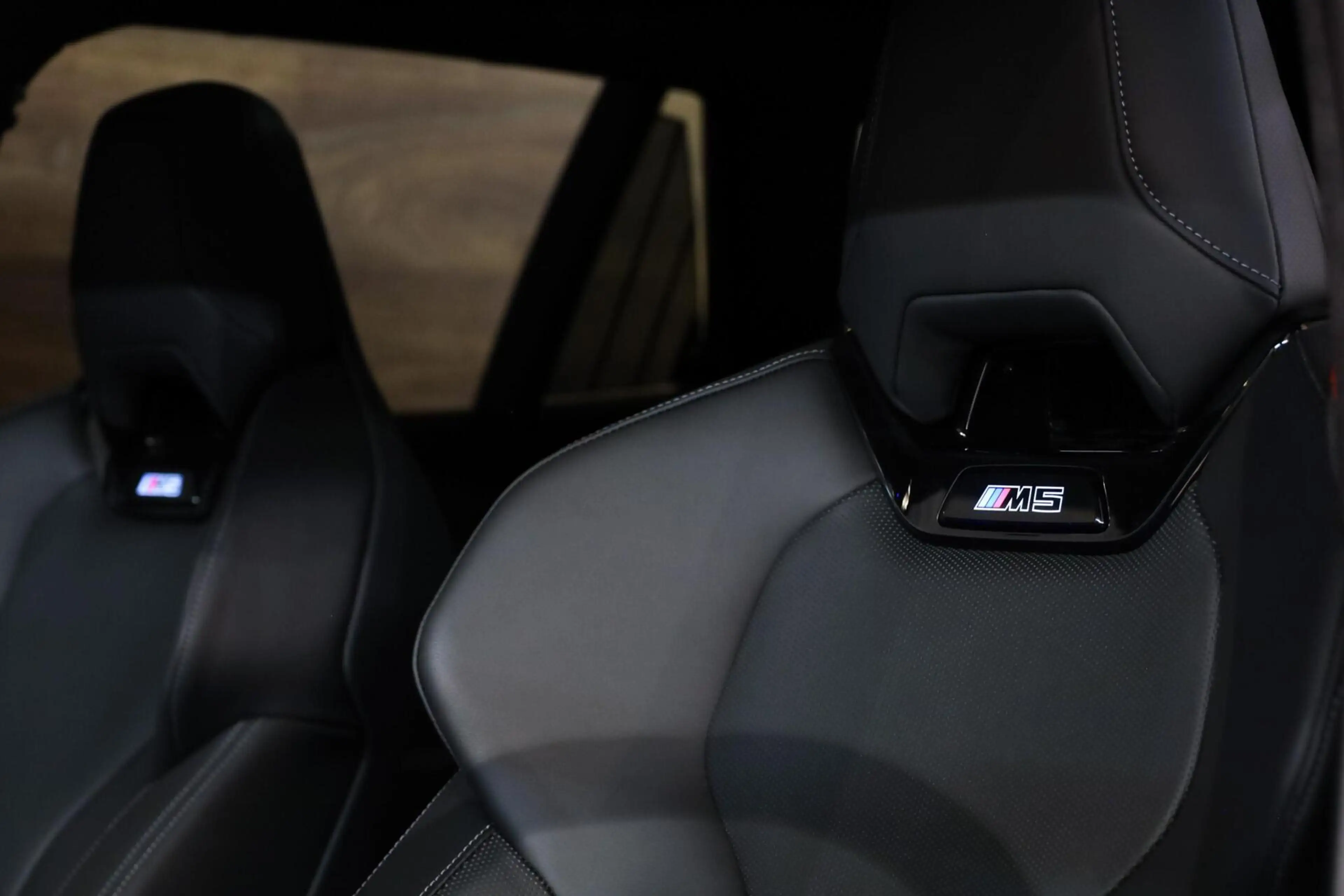 BMW M5 5-serie Touring — photo 37