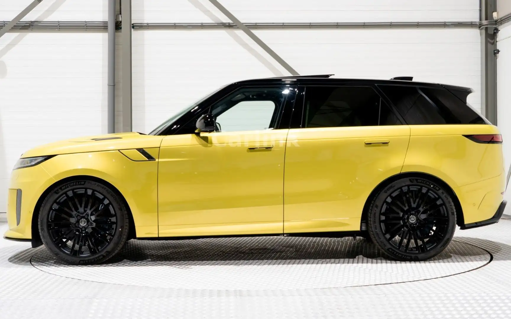 Land Rover Range Rover Sport P635 SV CELESTIAL SOL Noir - 2