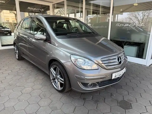 Mercedes-Benz B 170 Leder Navi Panorama PDC Automatik