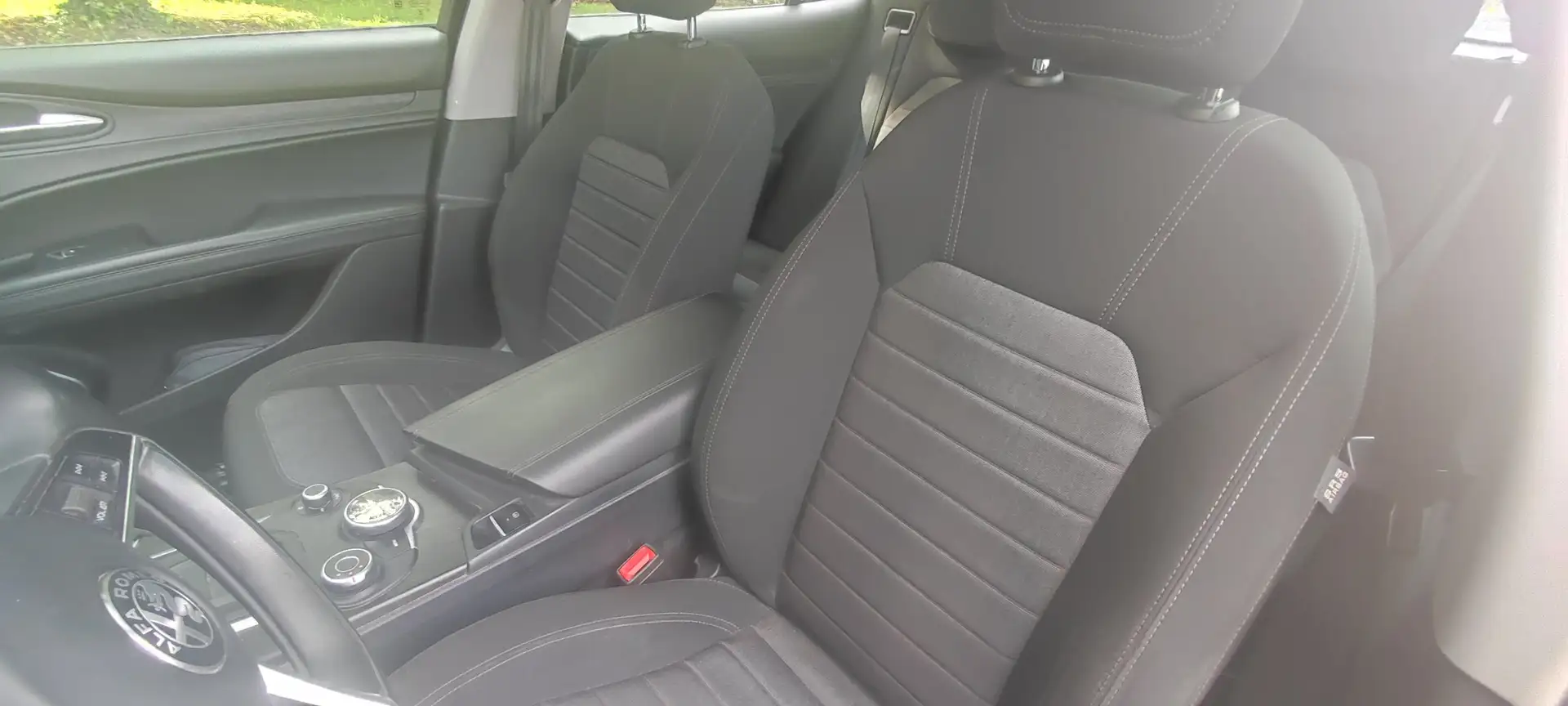Alfa Romeo Stelvio 2.2 T Business Q4 180cv auto Noir - 2
