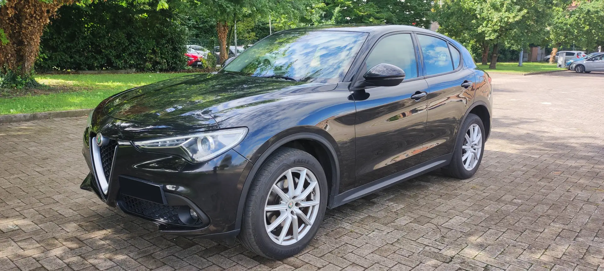Alfa Romeo Stelvio 2.2 T Business Q4 180cv auto Noir - 1
