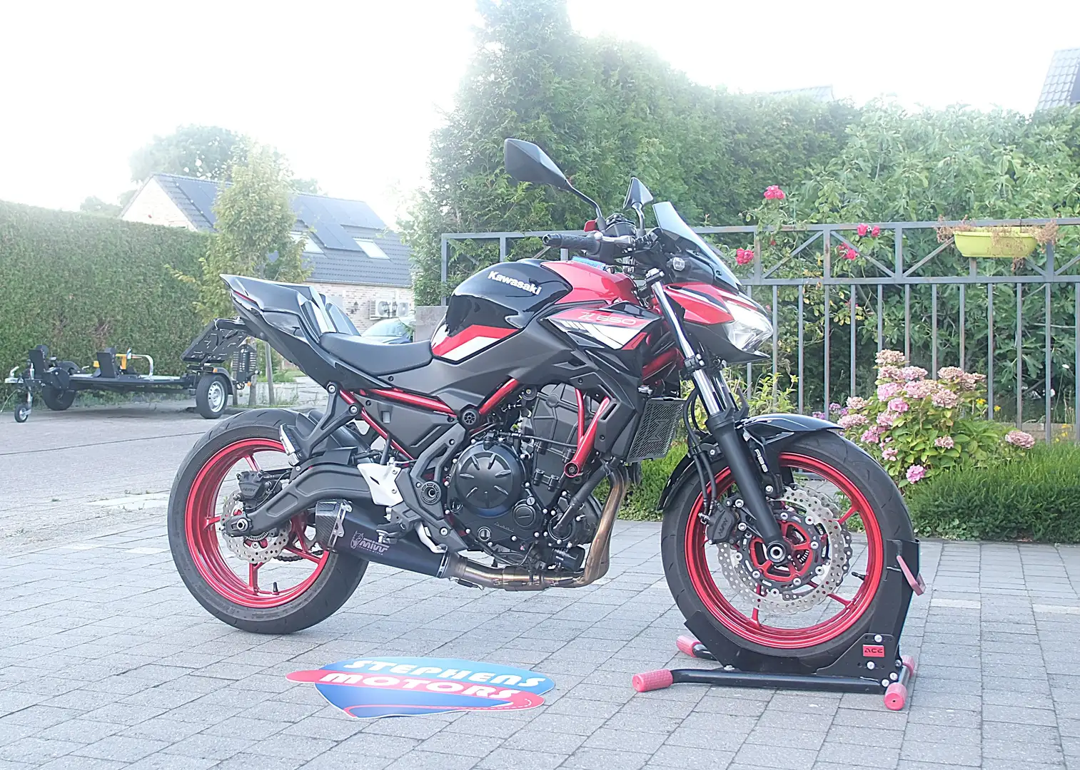 Kawasaki Z 650 Z650 Sport Šedá - 2