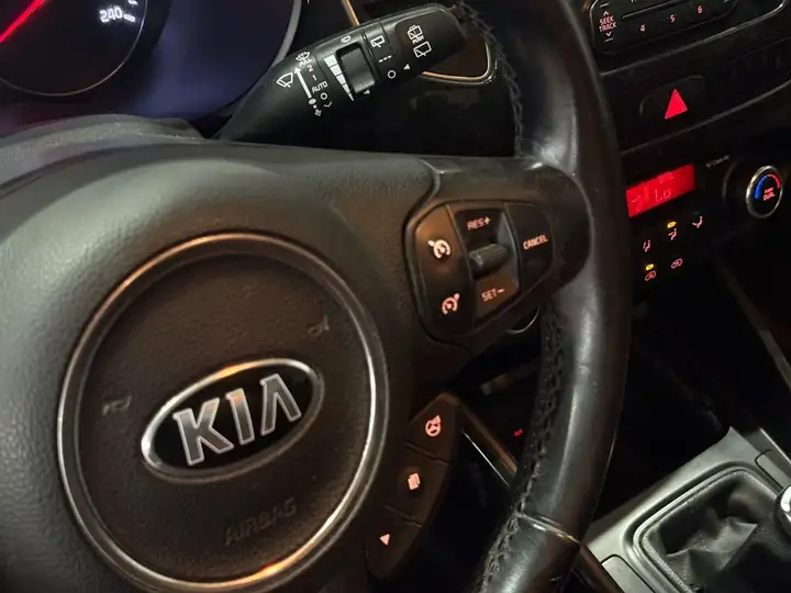 Kia Carens 1.7 CRDi Drive 2014, foto 24