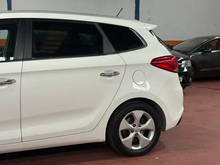 Kia Carens 1.7 CRDi Drive 2014, foto 8