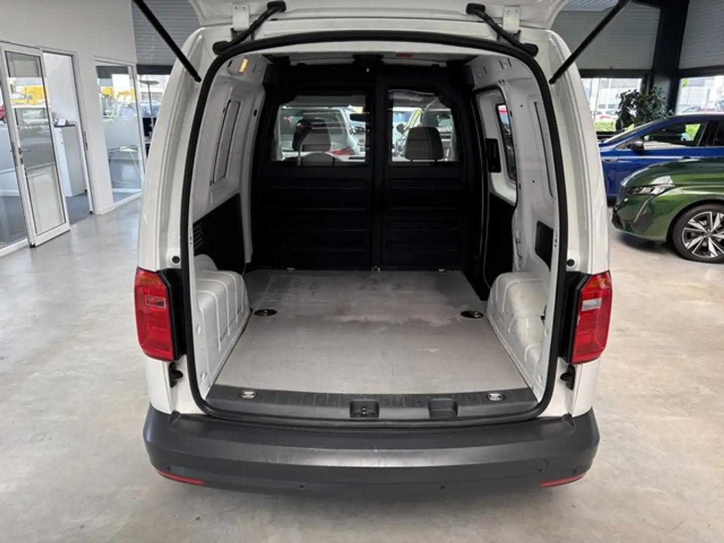 Volkswagen Caddy KASTEN KLIMAAUTOMATIK+NAVI+KAMERA+TEMPOMAT Blanc - 2