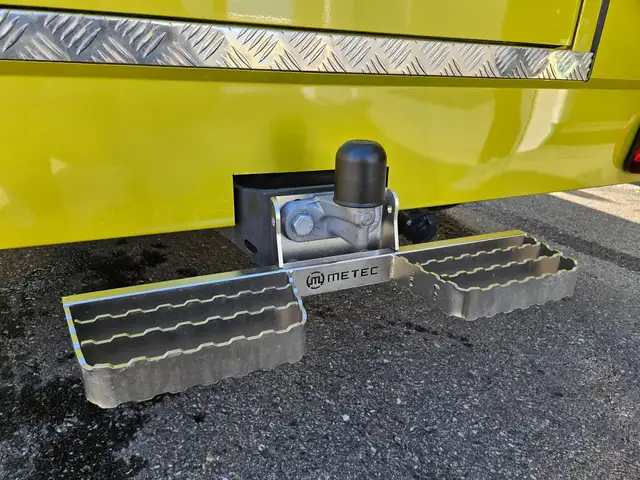 Renault Master Dickenherr Pferdetransporter Ansicht 5